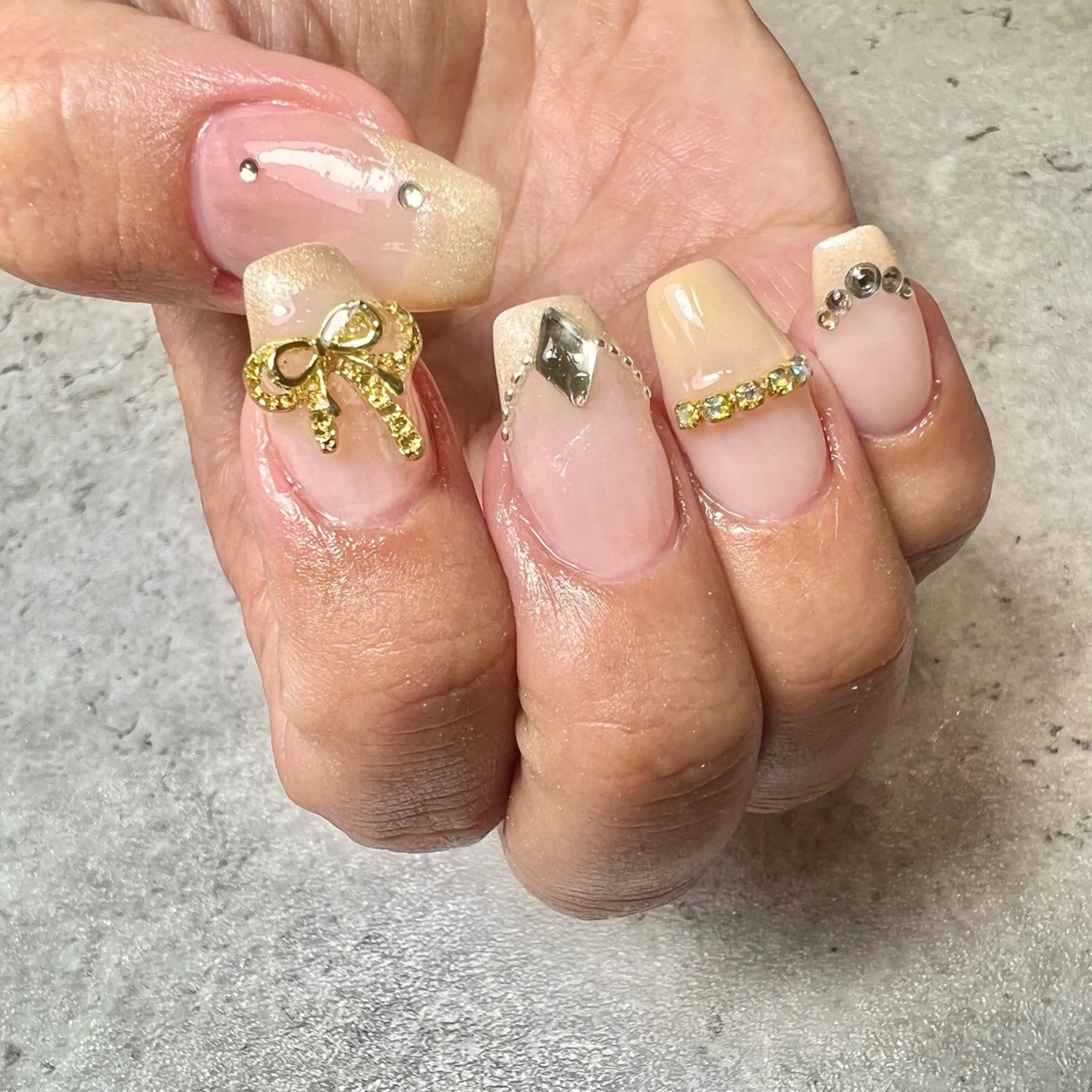 ネイル ハンドネイル are you nailのネイルデザイン