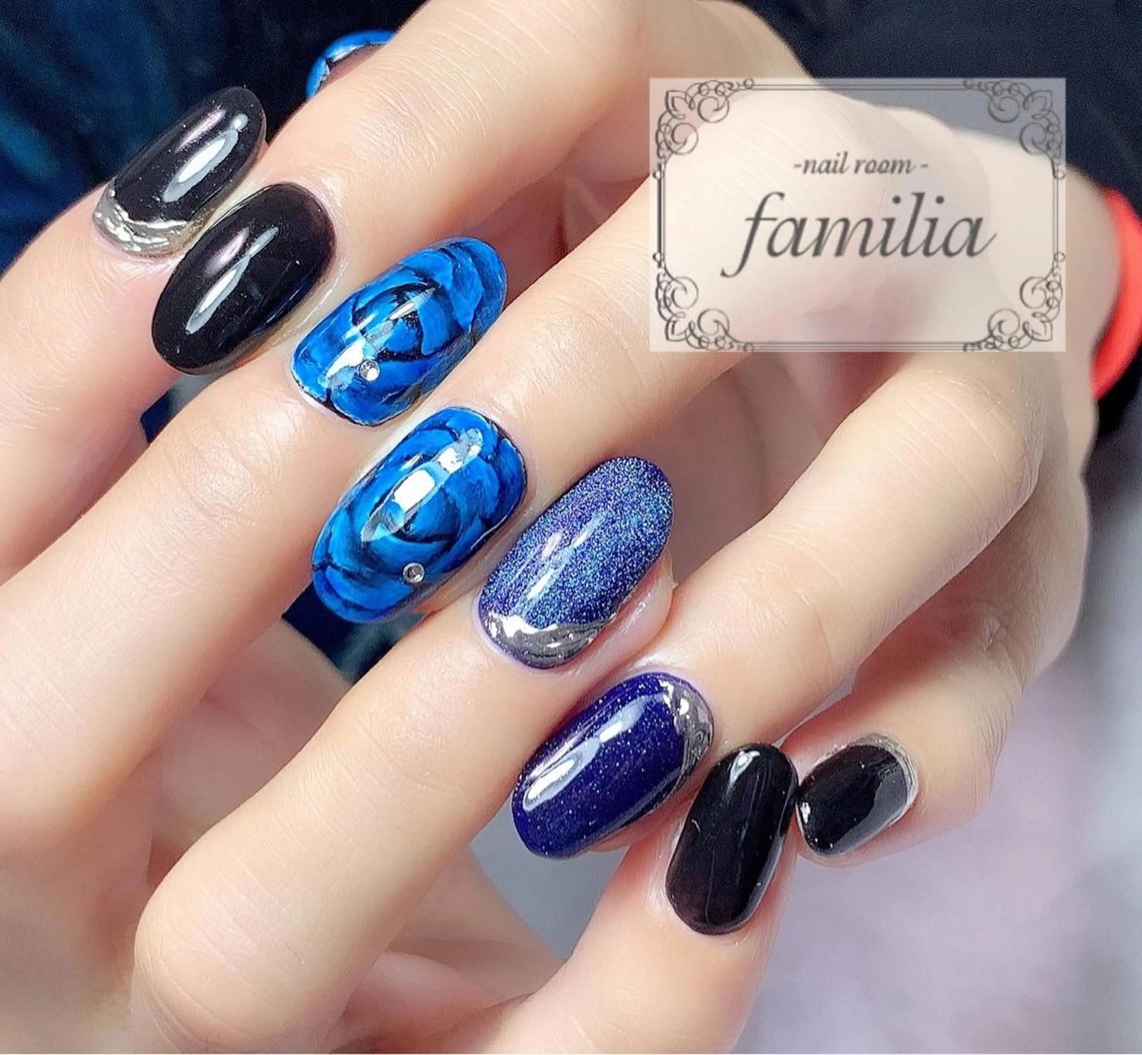ネイル アートネイル マグネットネイル ミラーネイル ハンドネイル -nailroom- familiaのネイルデザイン