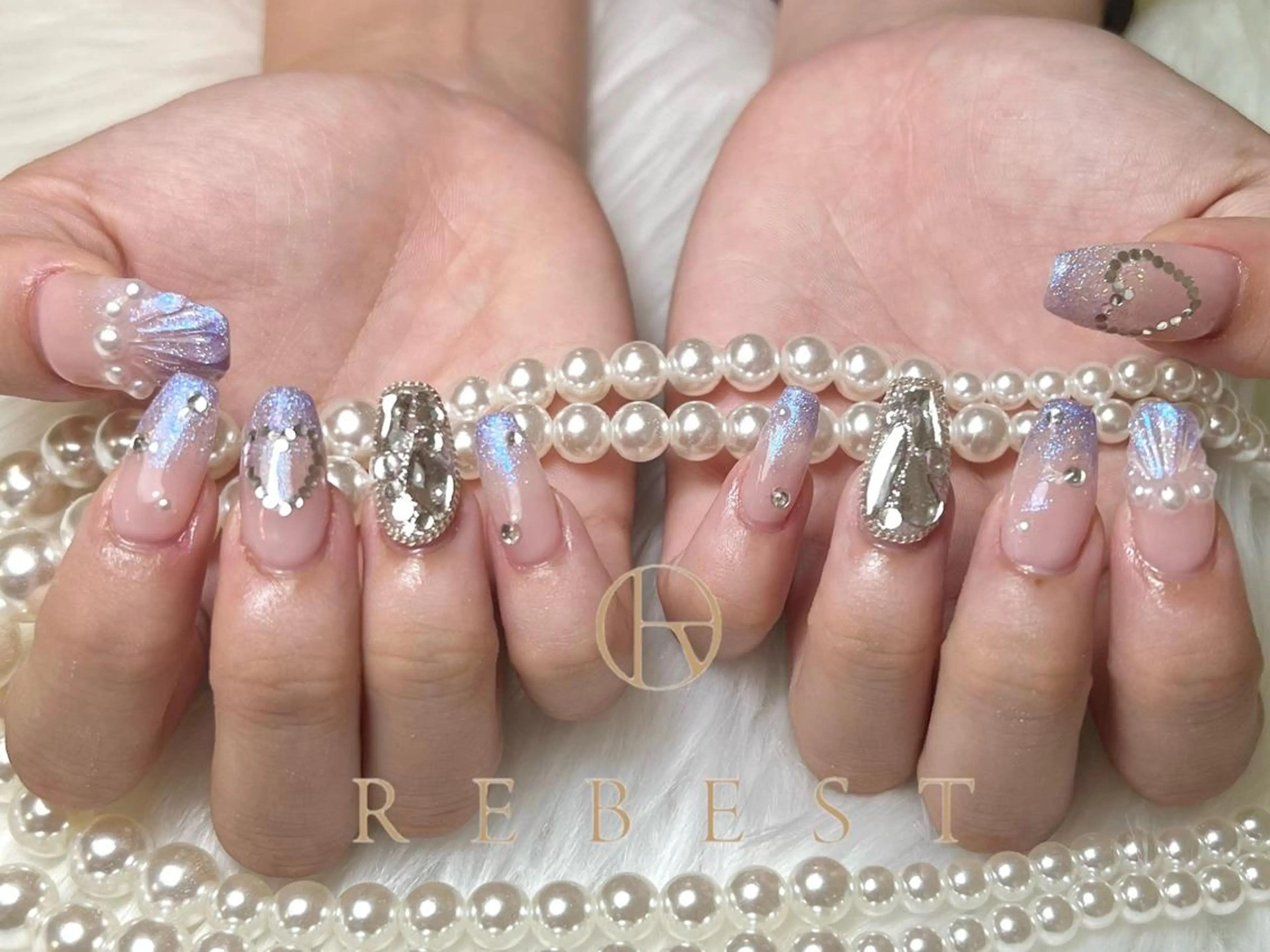 ネイル ハンドネイル ❤️💛REBEST 付け放題Nailのネイルデザイン