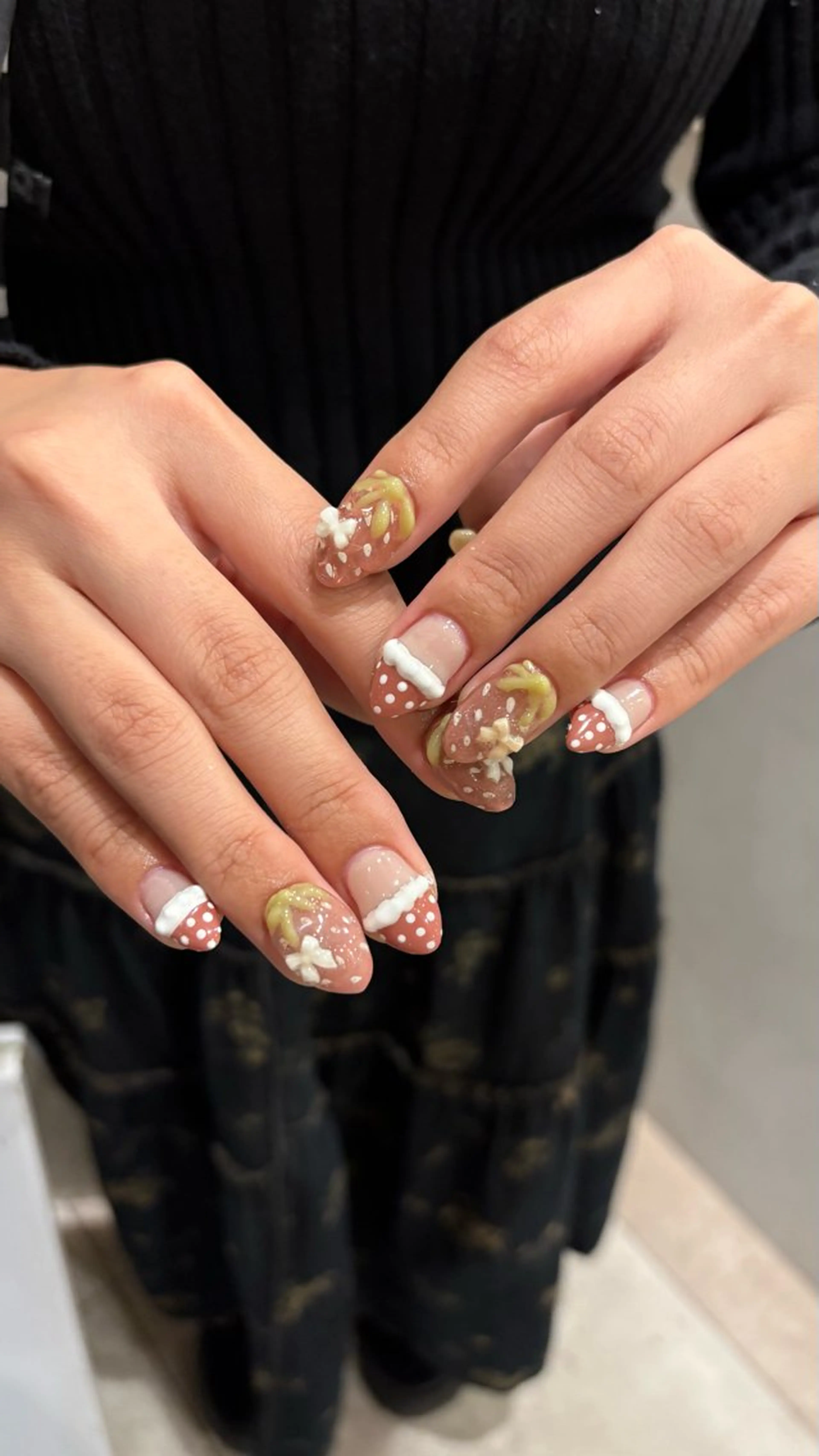 ネイル しおん⭐︎立川 sofaネイリストのネイルデザイン