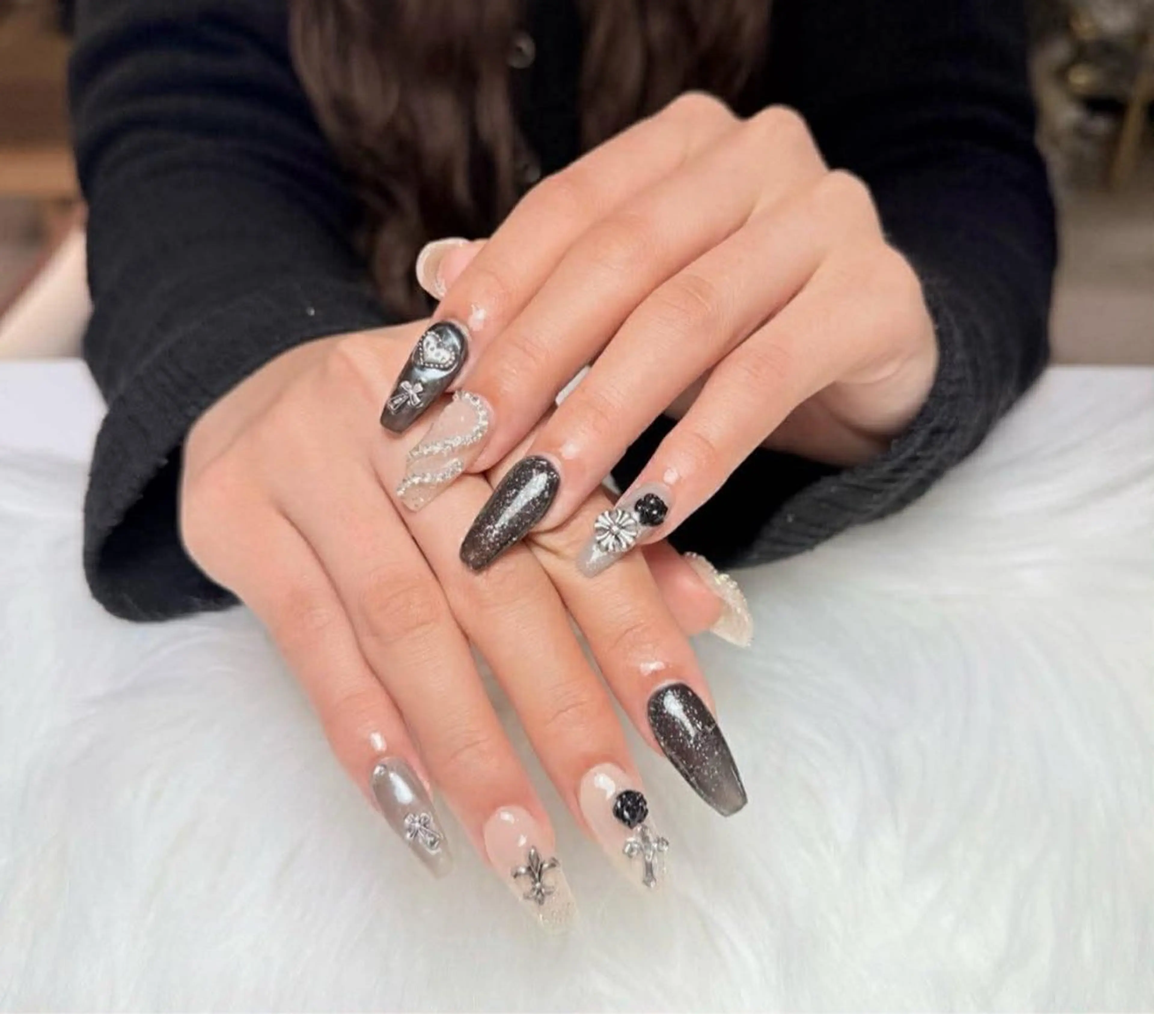 ネイル AURA NAIL 上前津のネイルデザイン