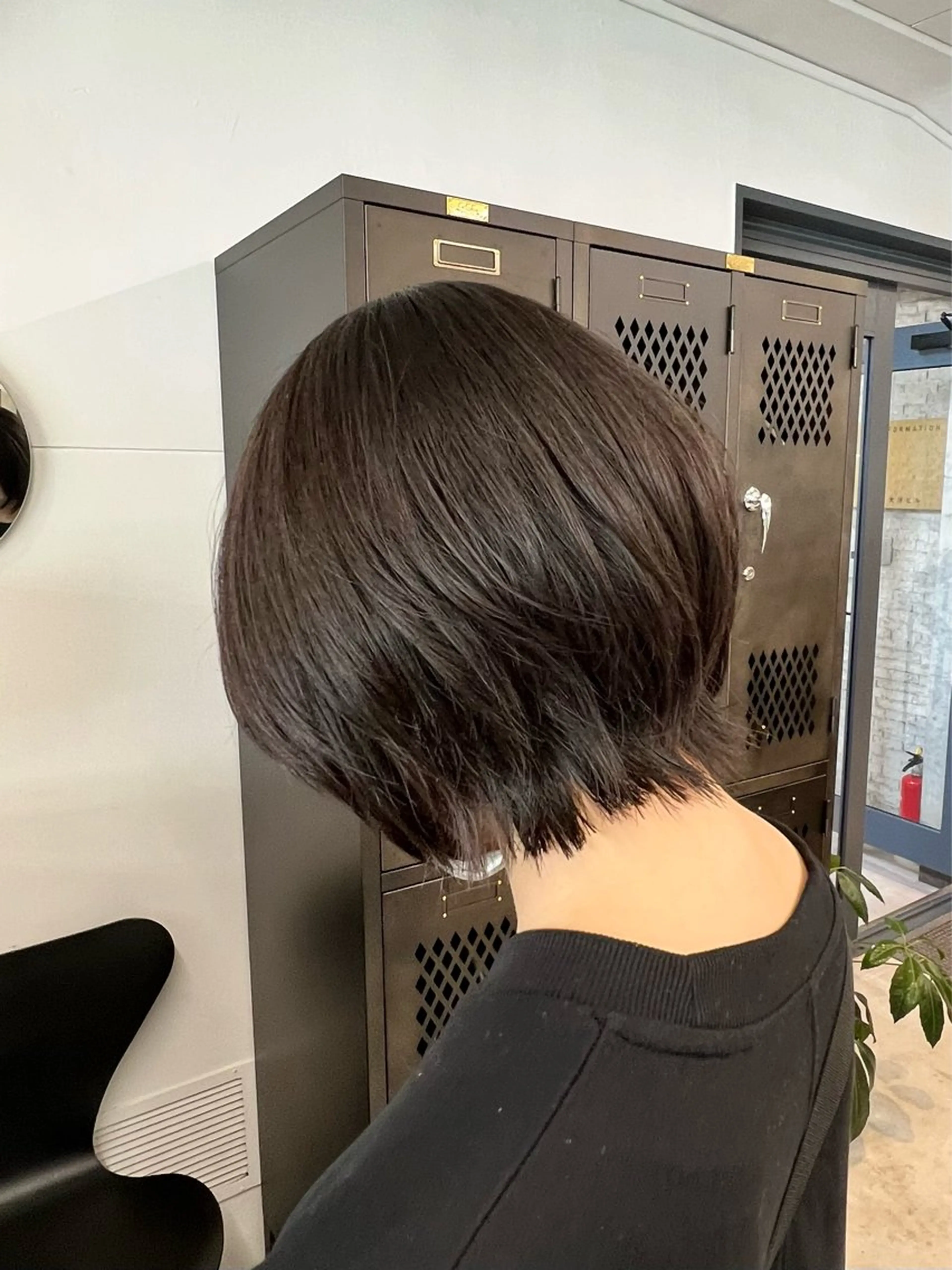 ミディアム INORI /フェイスレイヤーのヘアスタイル