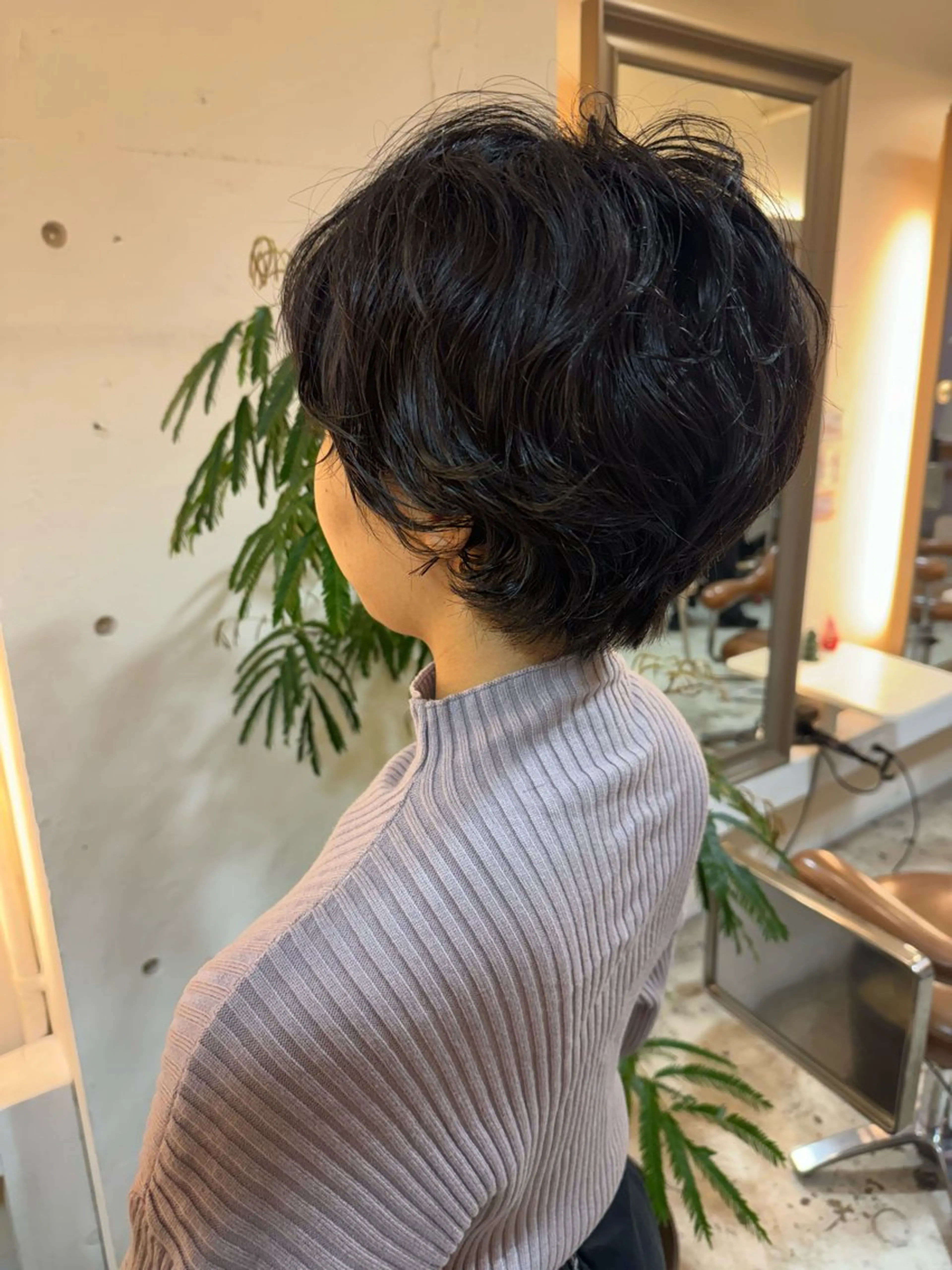 ショート パーマ タツキ/レイヤー/ パーマ/艶カラーのヘアスタイル