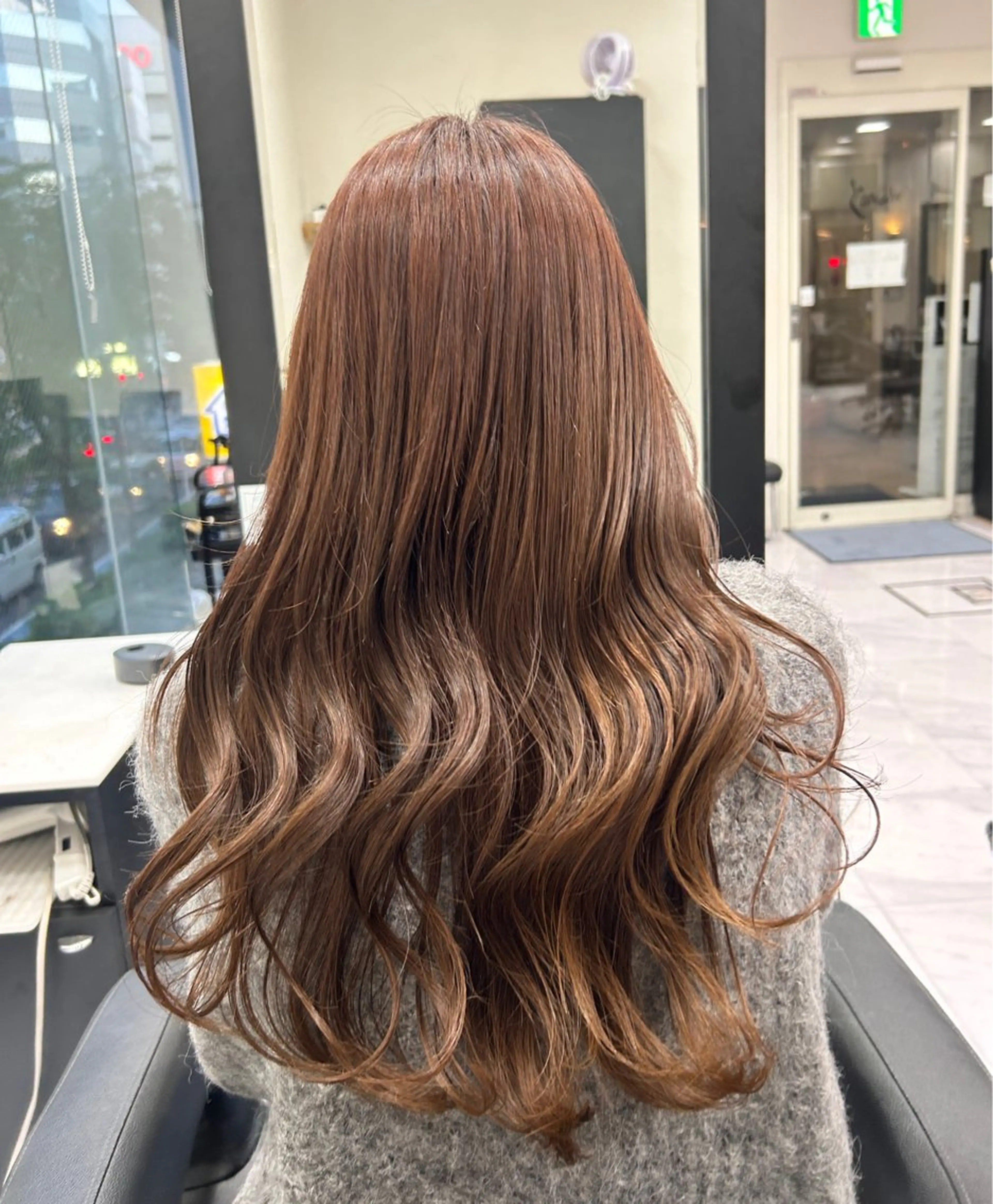 ロング ヘアカラー トリートメント 🍊小川実里🍊 /カラーレイヤーのヘアスタイル