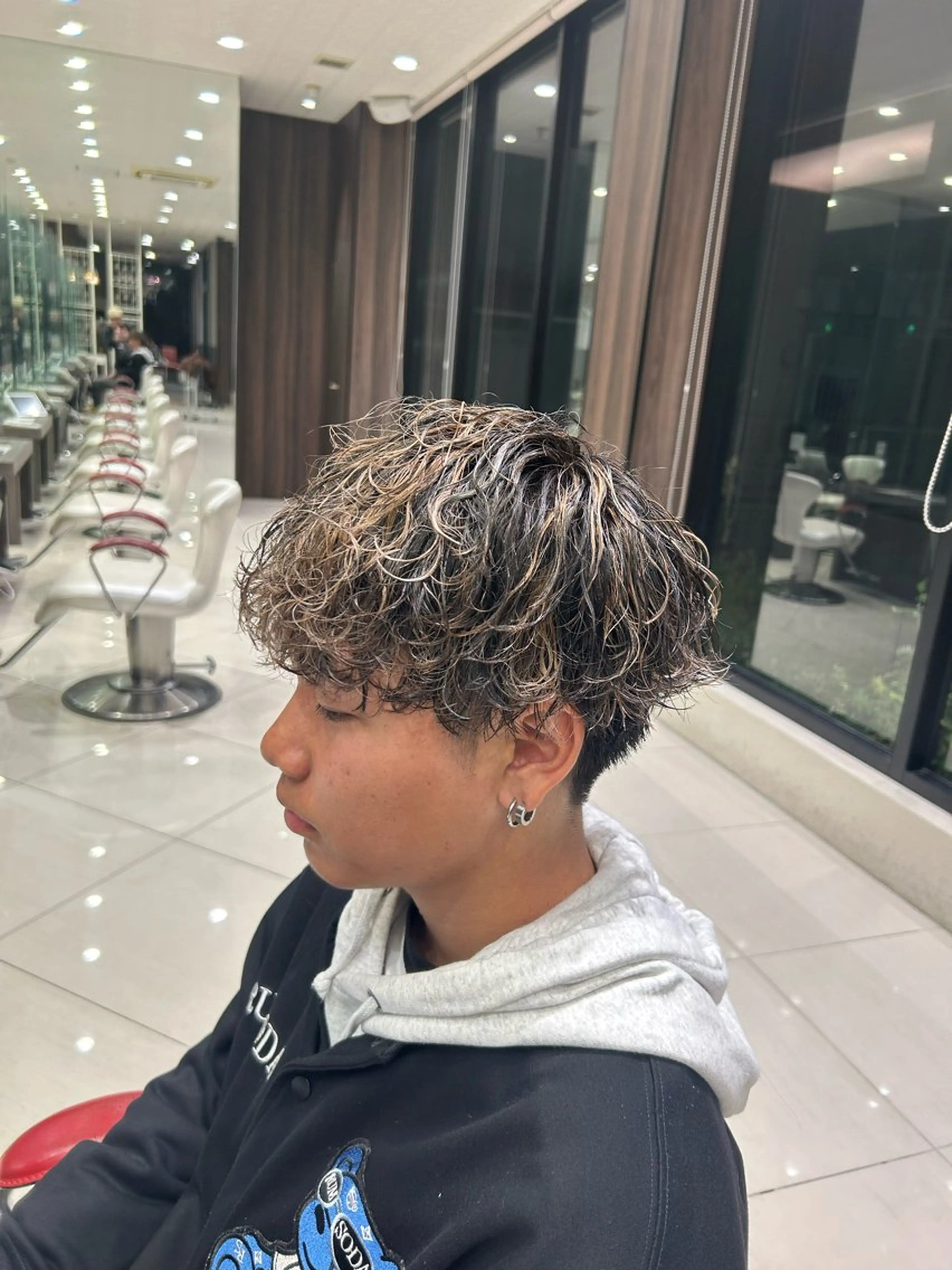 ショート パーマ メンズ メンズ専門 米山諒✂️のヘアスタイル