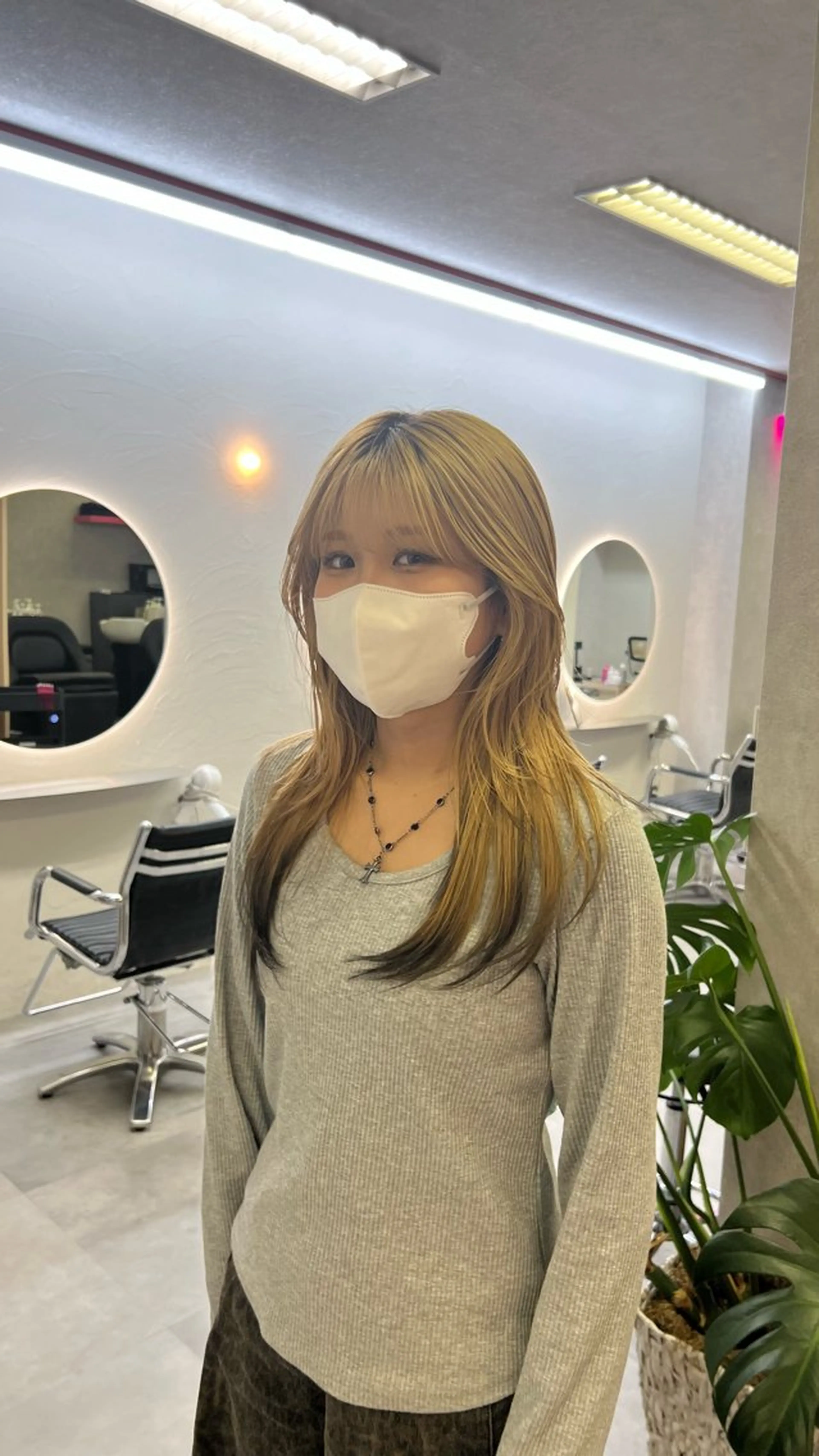 セミロング Hz/金子 亮/レイヤーカットのヘアスタイル