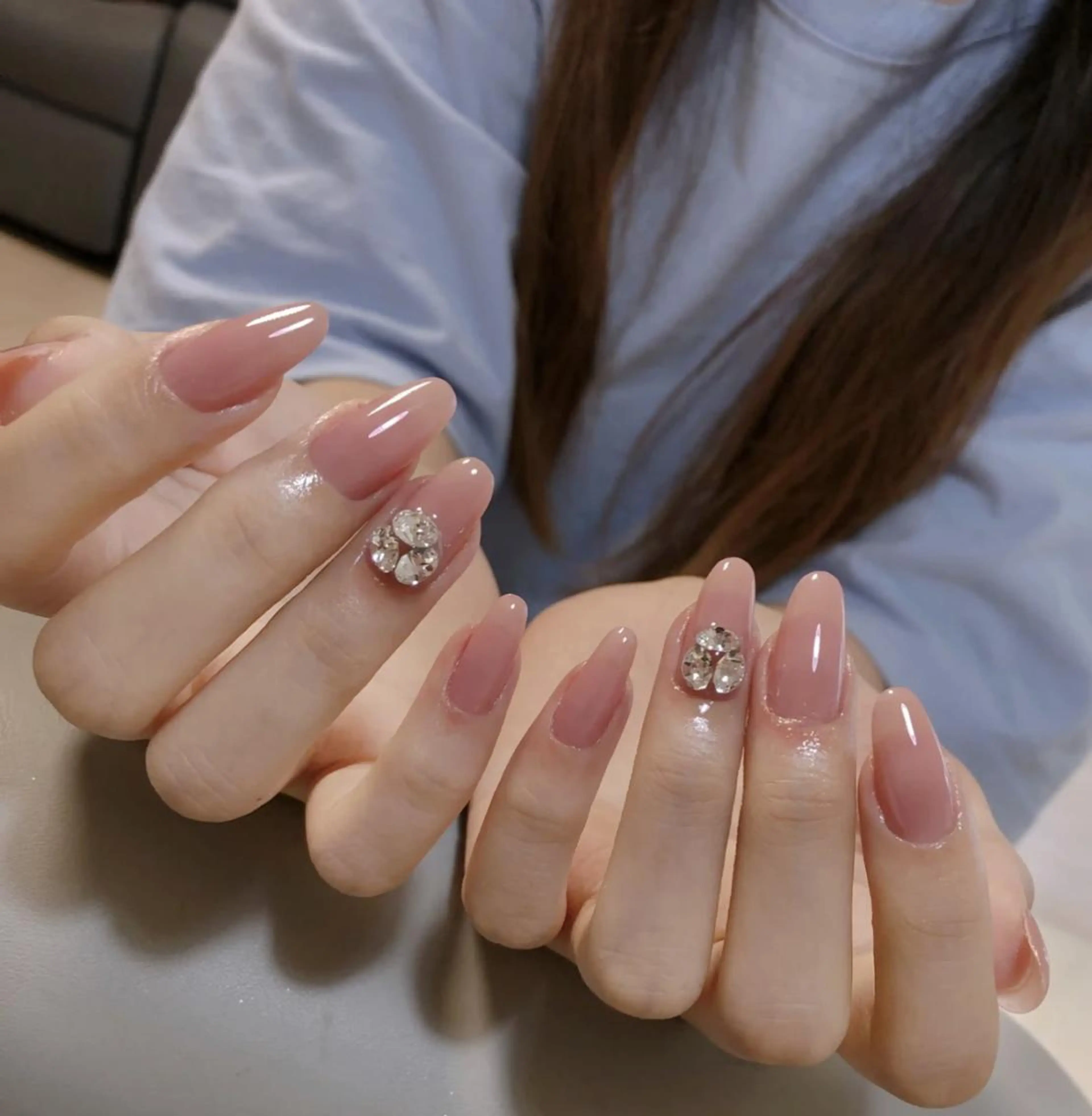 ネイル シンプルネイル Queens テイのネイルデザイン