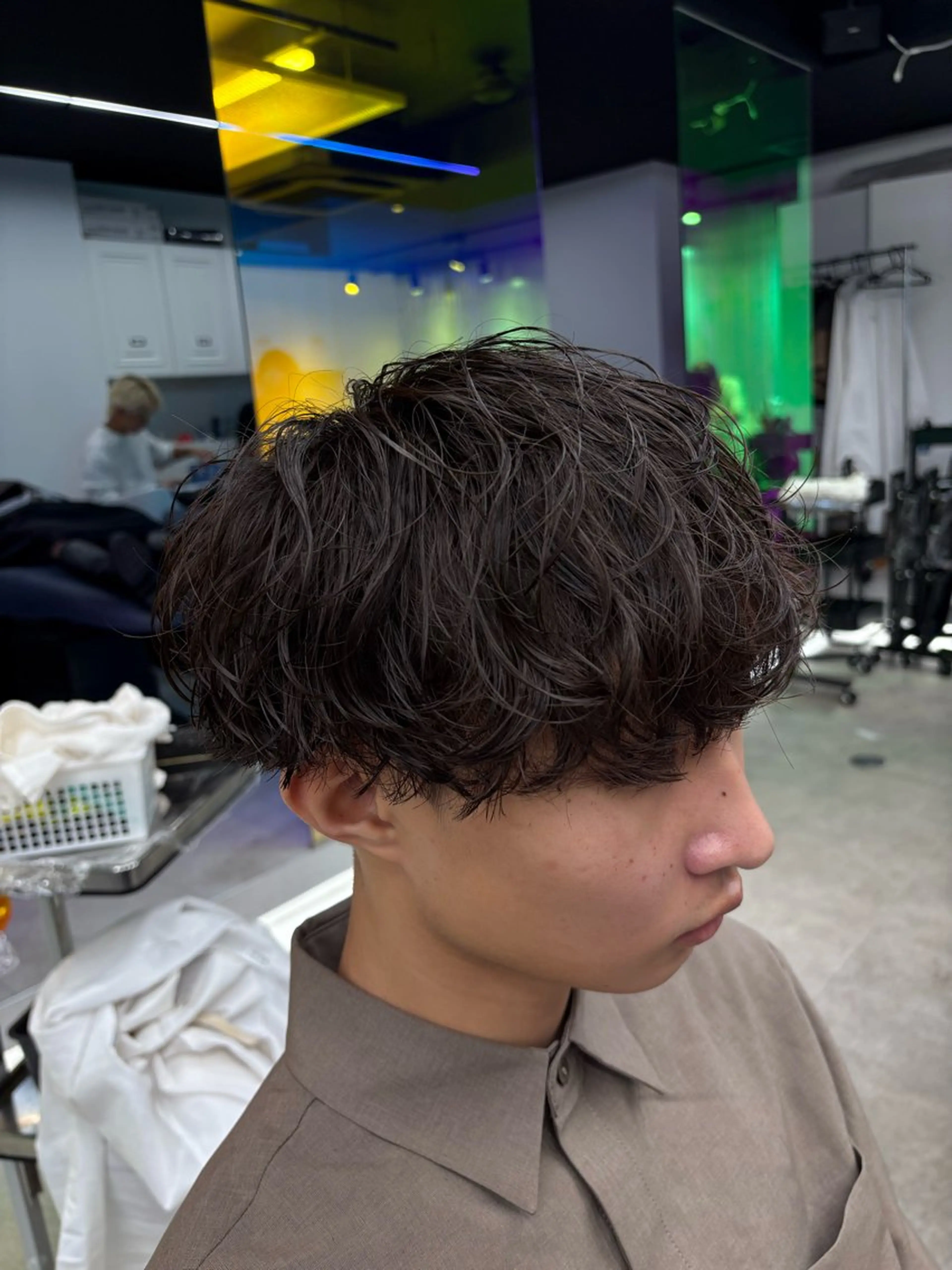 ショート パーマ メンズ メンズパーマ プードルパーマ 学生（メンズ向け） スパイキーショート 波巻きパーマ カット パーマ シャドウパーマ/ ルーズパーマ/メンズのヘアスタイル