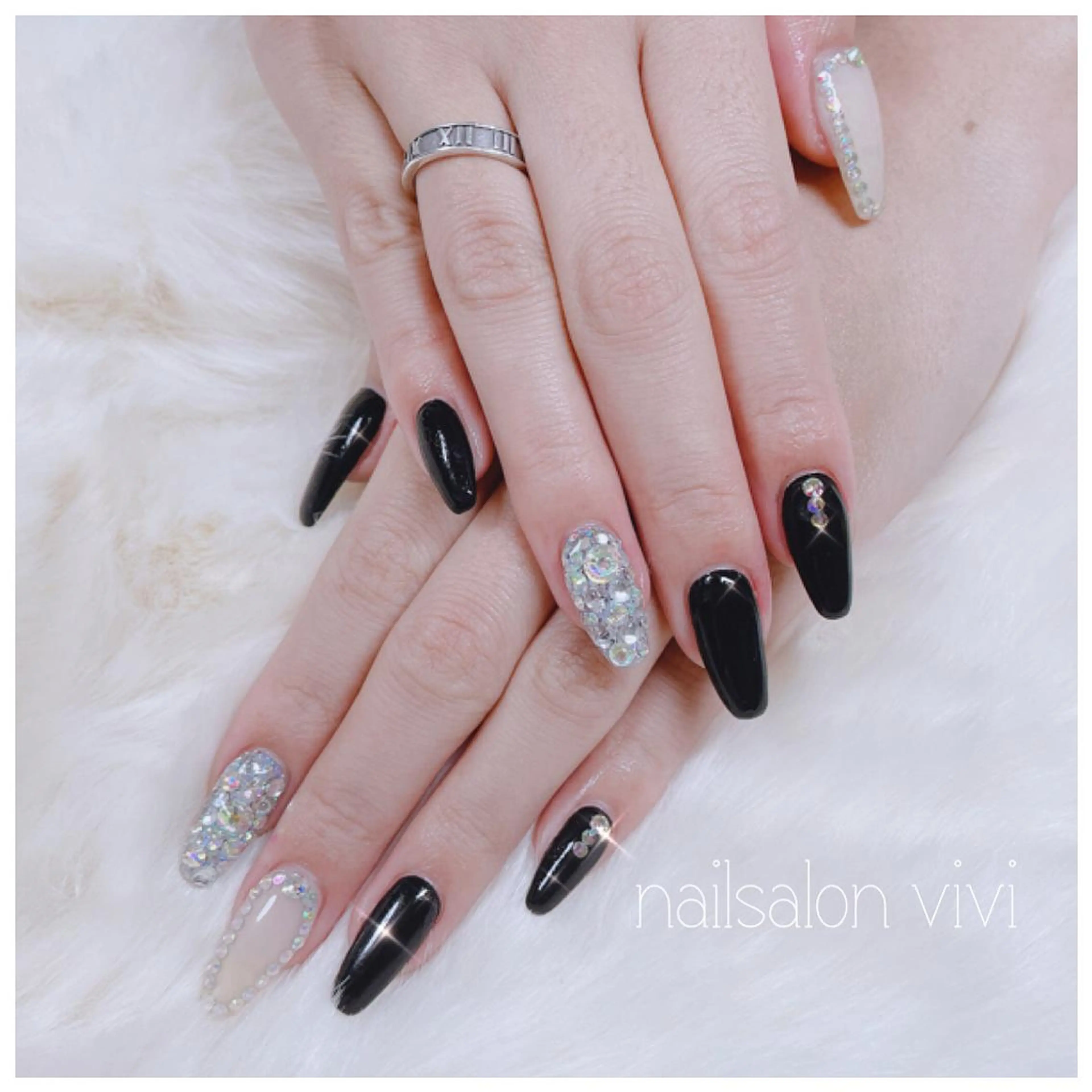 ネイル ＶＩＶＩ nailsalonのネイルデザイン