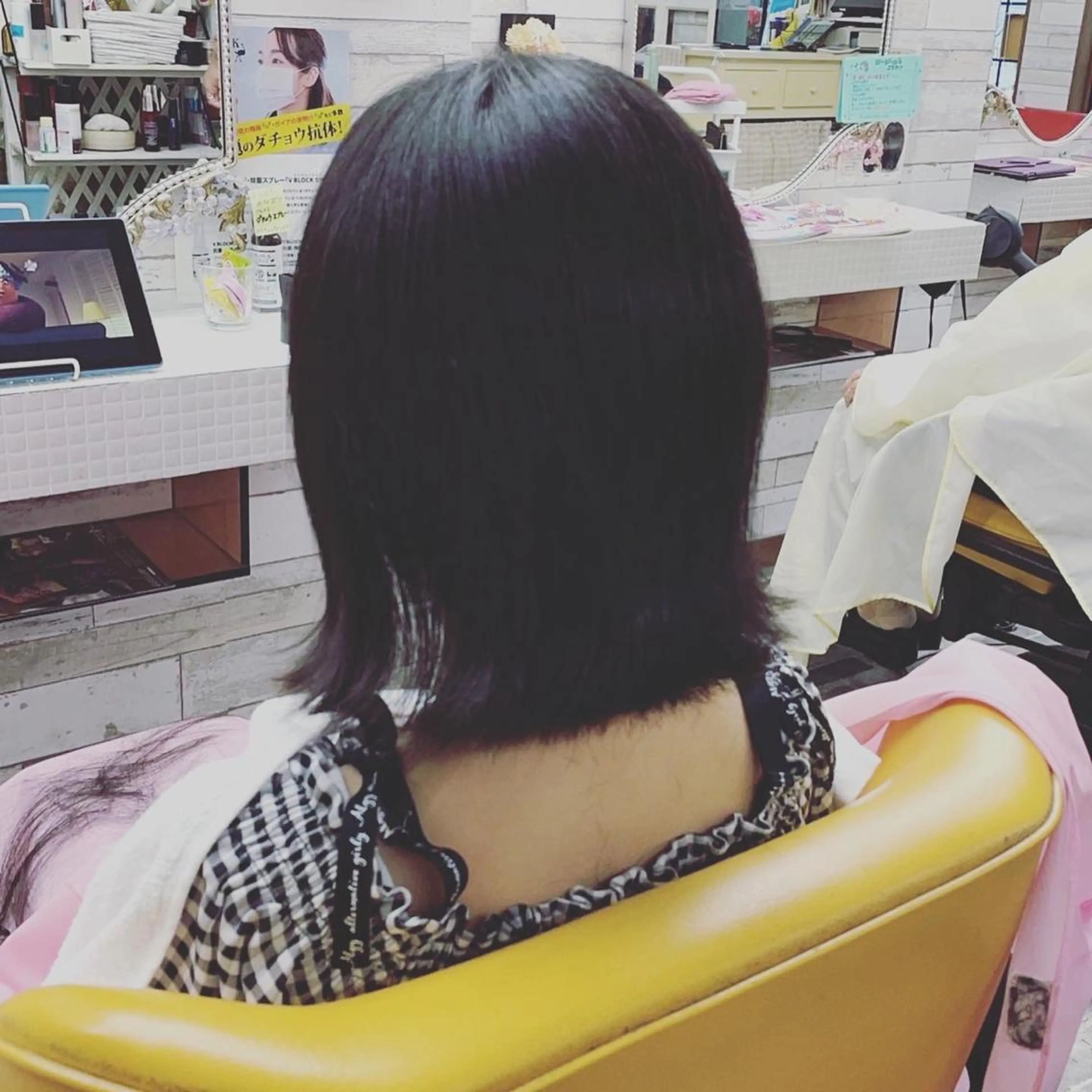 ショート 外ハネヘア カット 縮毛矯正 トリートメント 美容室スージーズ所属・大坪 拓斗のヘアスタイル