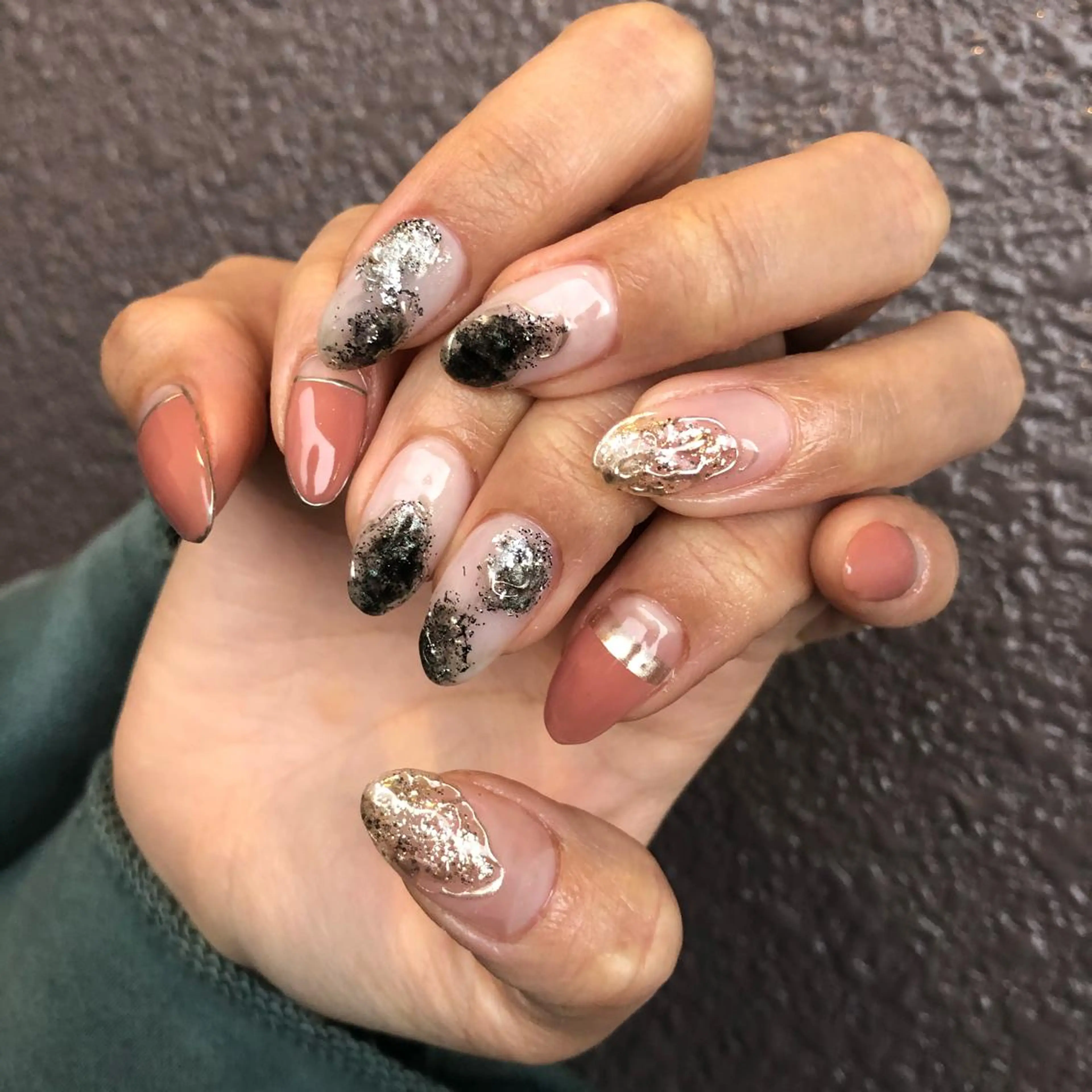 ロング カラー ヘアアレンジ キッズ ネイル マツエク・マツパ 福田 加奈のネイルデザイン