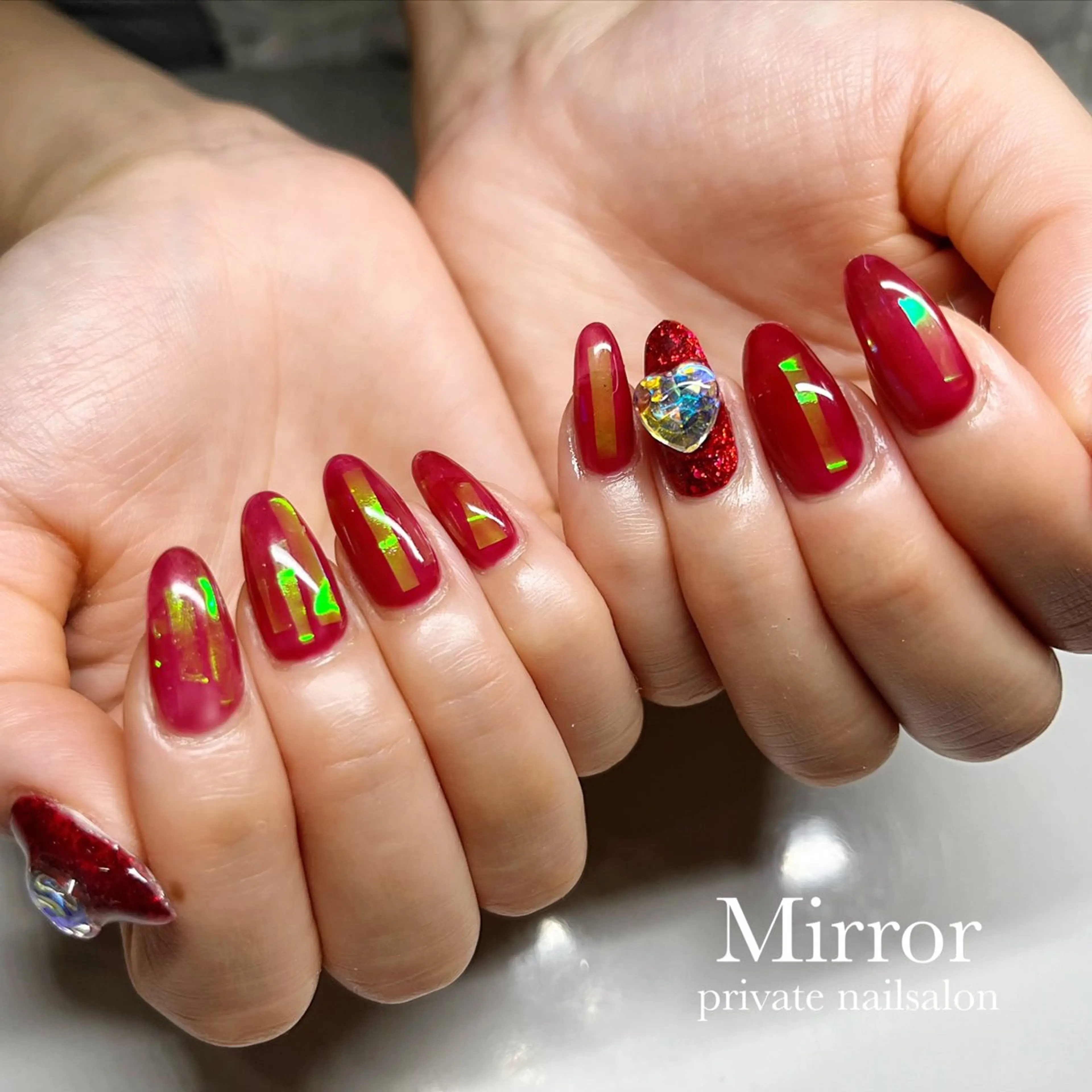 ネイル nailsalon Mirrorのネイルデザイン