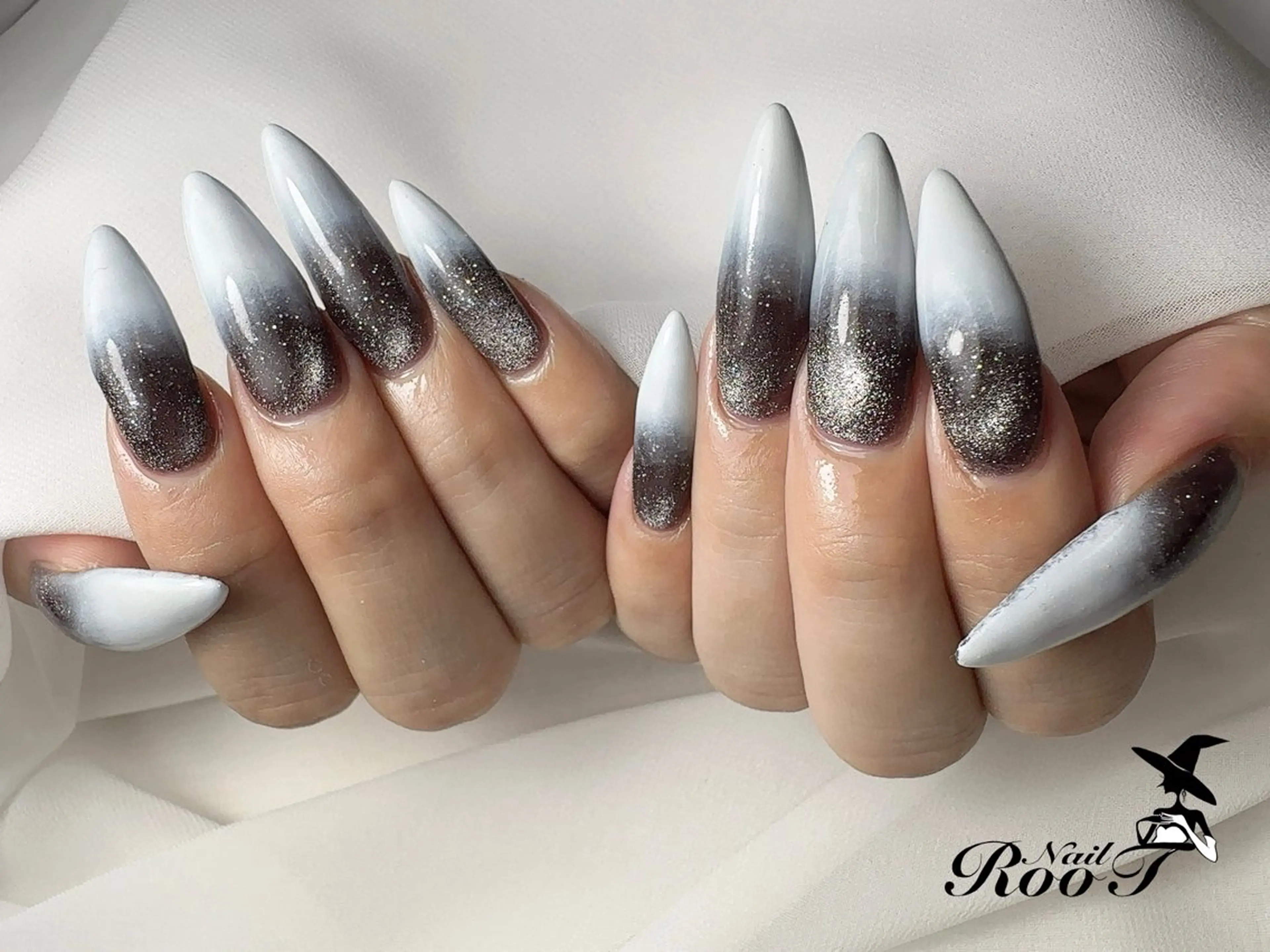 ネイル フラッシュネイル フラッシュマグ グラデーション ハンドネイル RooT Nailのネイルデザイン