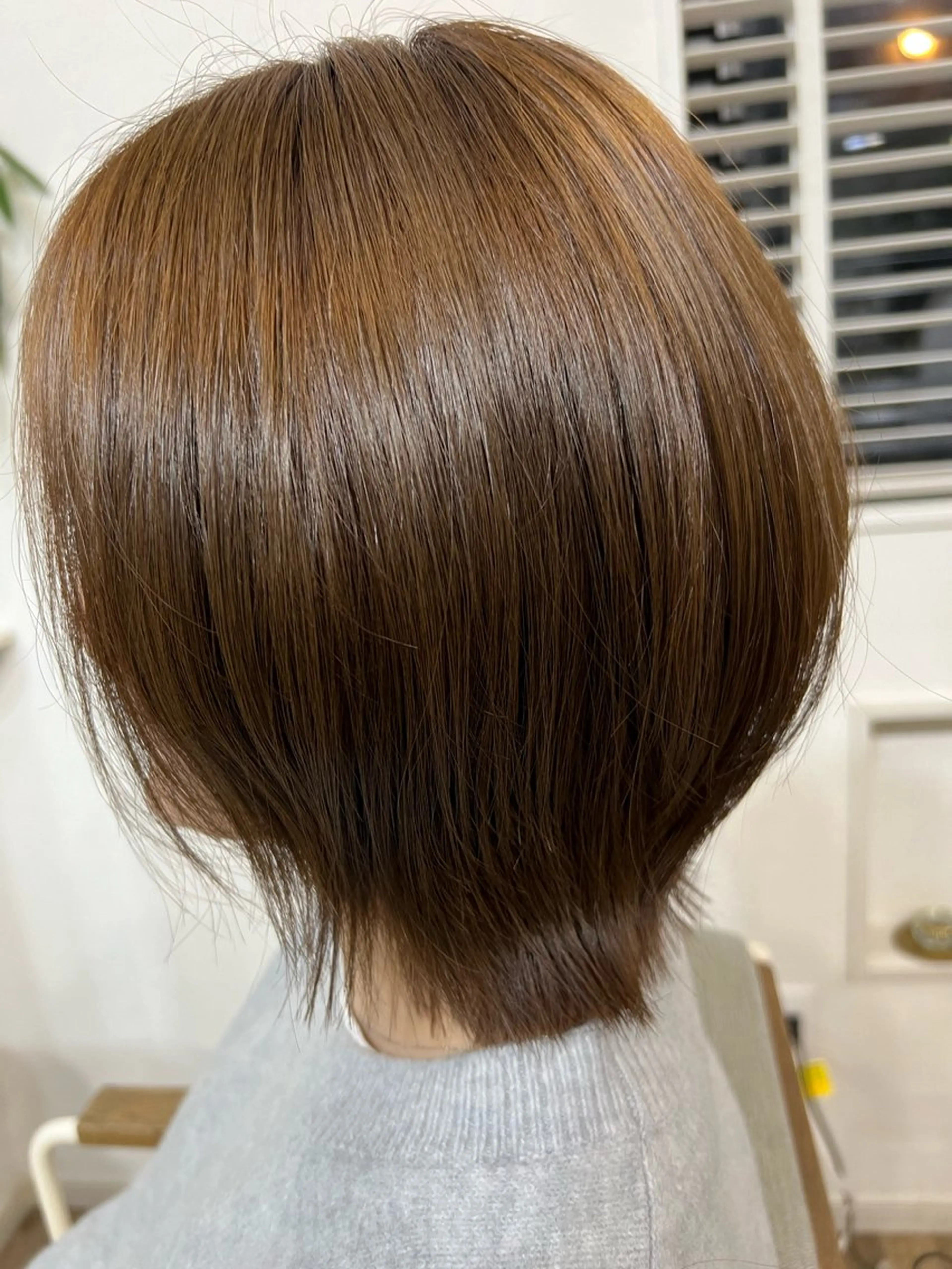 ショート カラー ブリーチ ブリーチなしカラー レイヤーカット 外ハネヘア 似合わせ／ショート 菊田のヘアスタイル