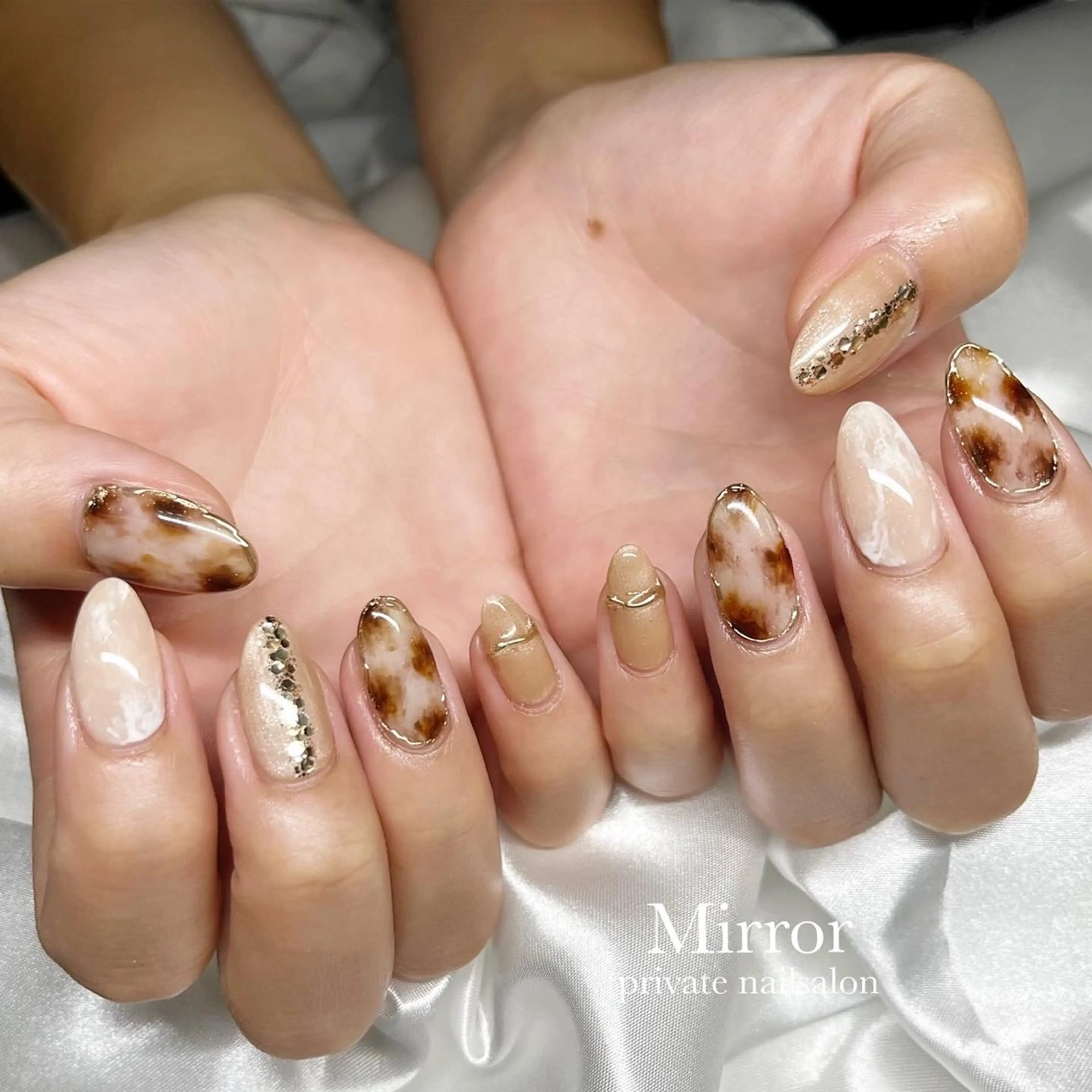 ネイル nailsalon Mirrorのネイルデザイン
