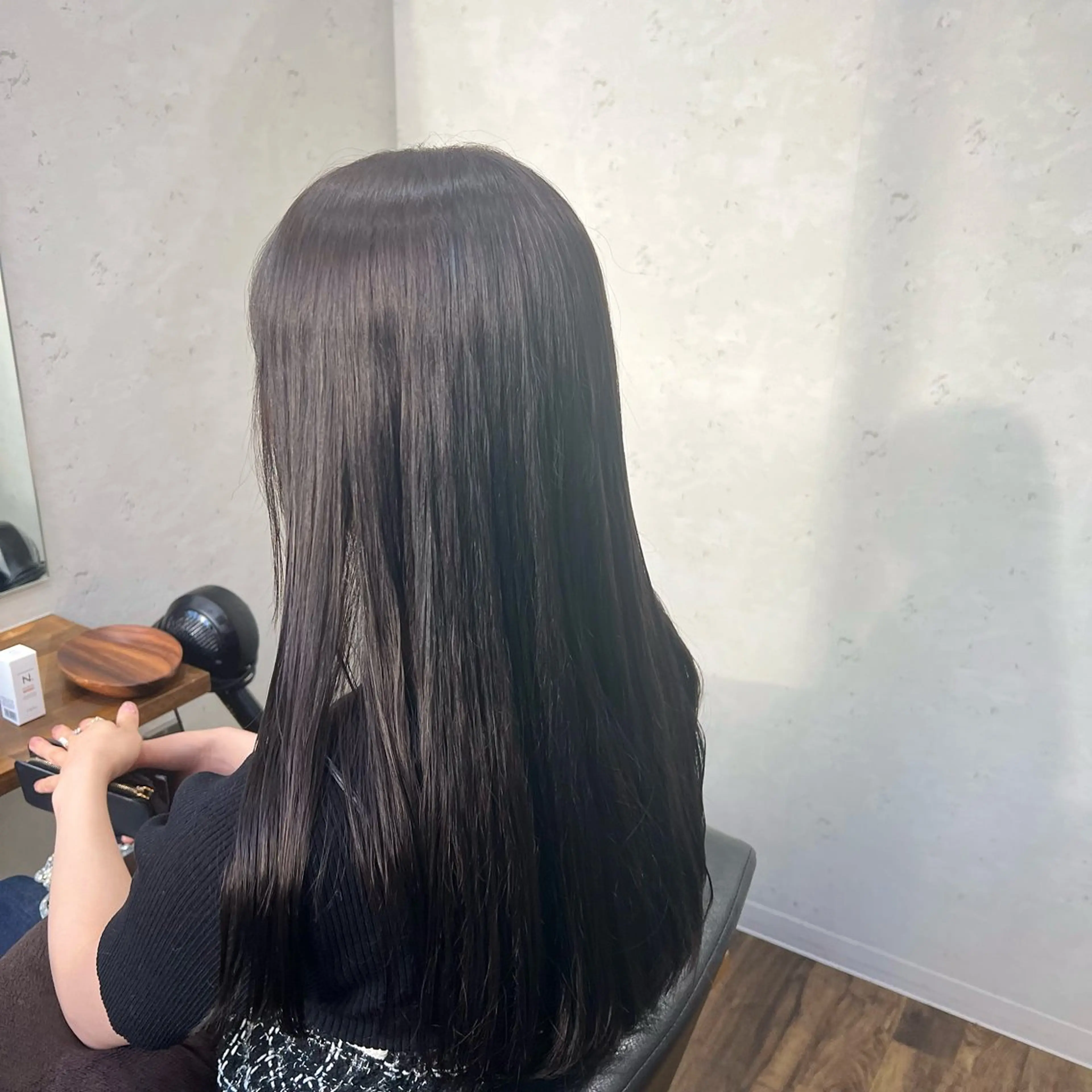 ロング カラー ブリーチ 透明感カラー グレージュ ブリーチなしカラー 縮毛矯正 Rounds by LIEN 錦糸町所属・ナチュラルカラー 錦糸町【三橋衿奈】のヘアスタイル