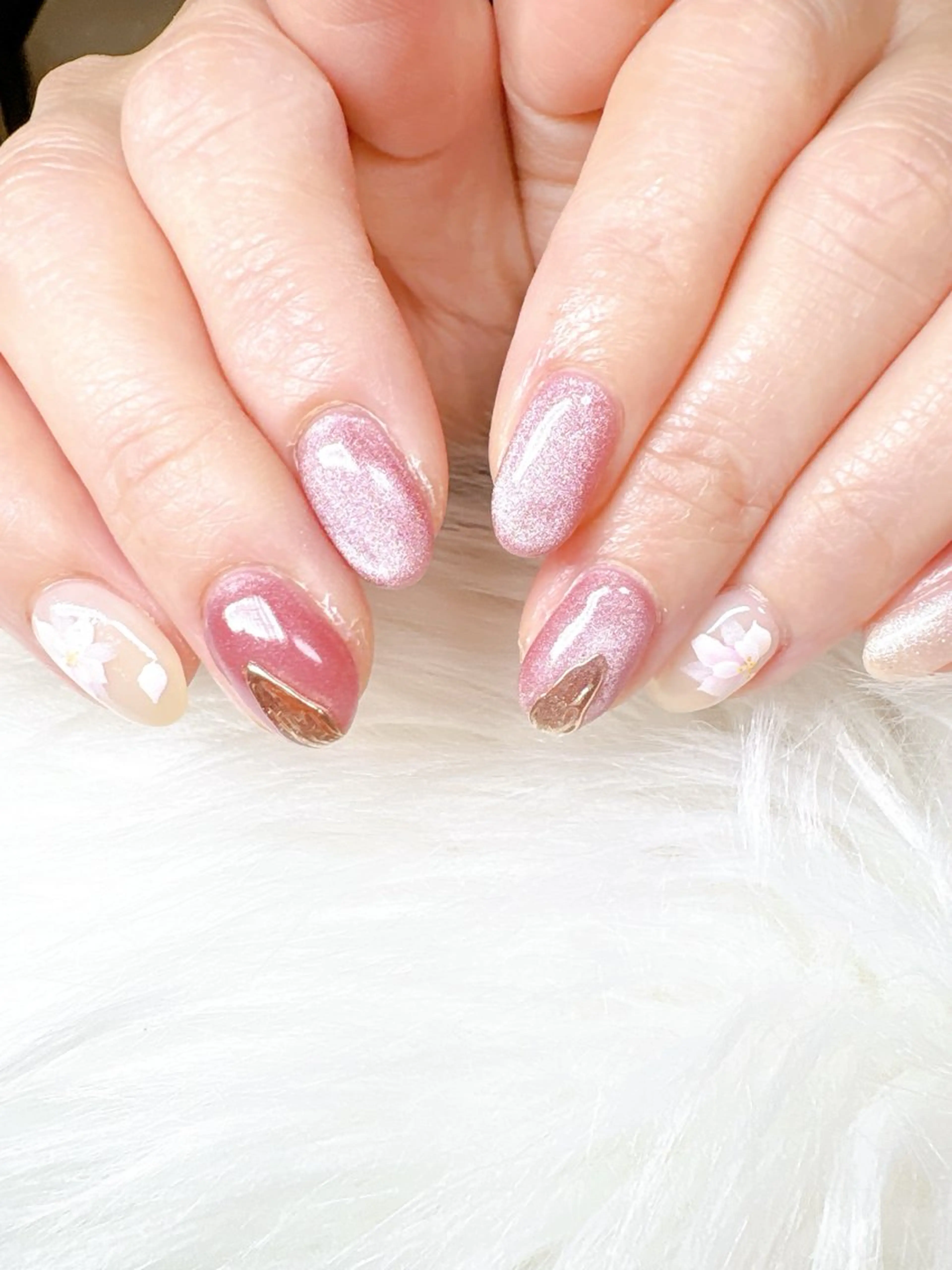 ネイル ECLAT エクラ所属・寺山 千鶴のネイルデザイン