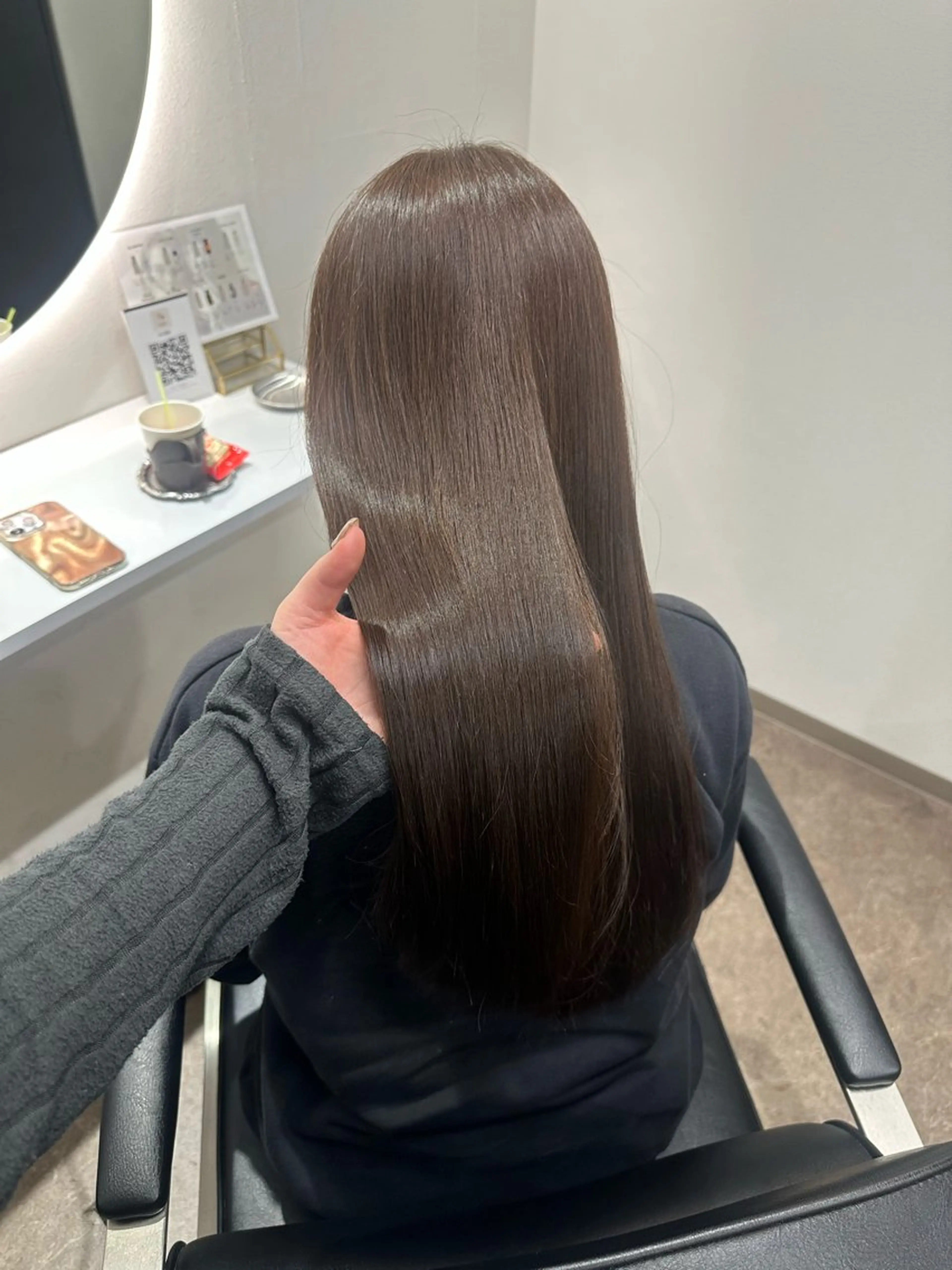 ロング アッシュ アッシュブラウン カット ヘアカラー トリートメント 当日限定 クーポン◎井口朝香のヘアスタイル