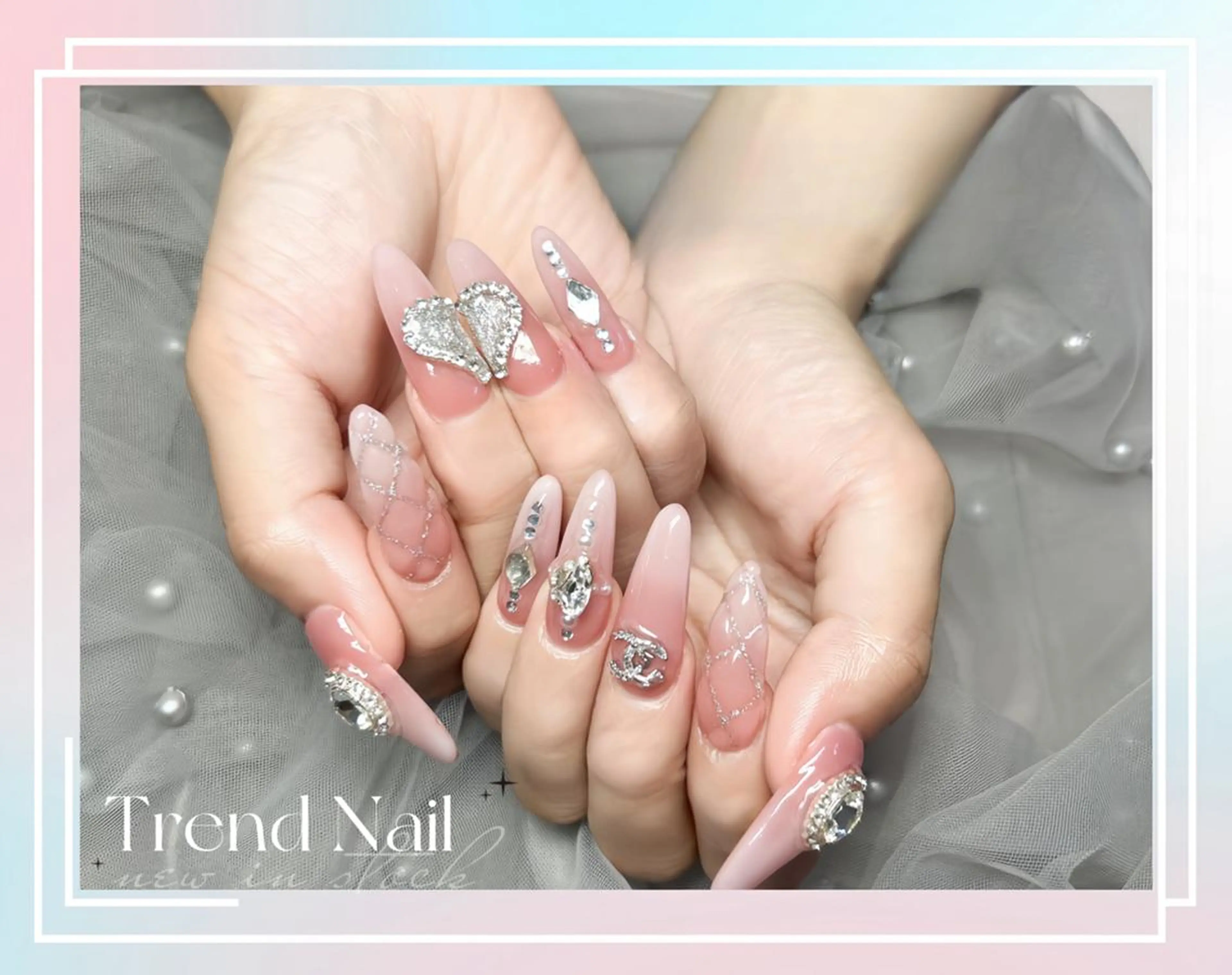 ネイル ハンドネイル トレンド ネイル スタジオのネイルデザイン