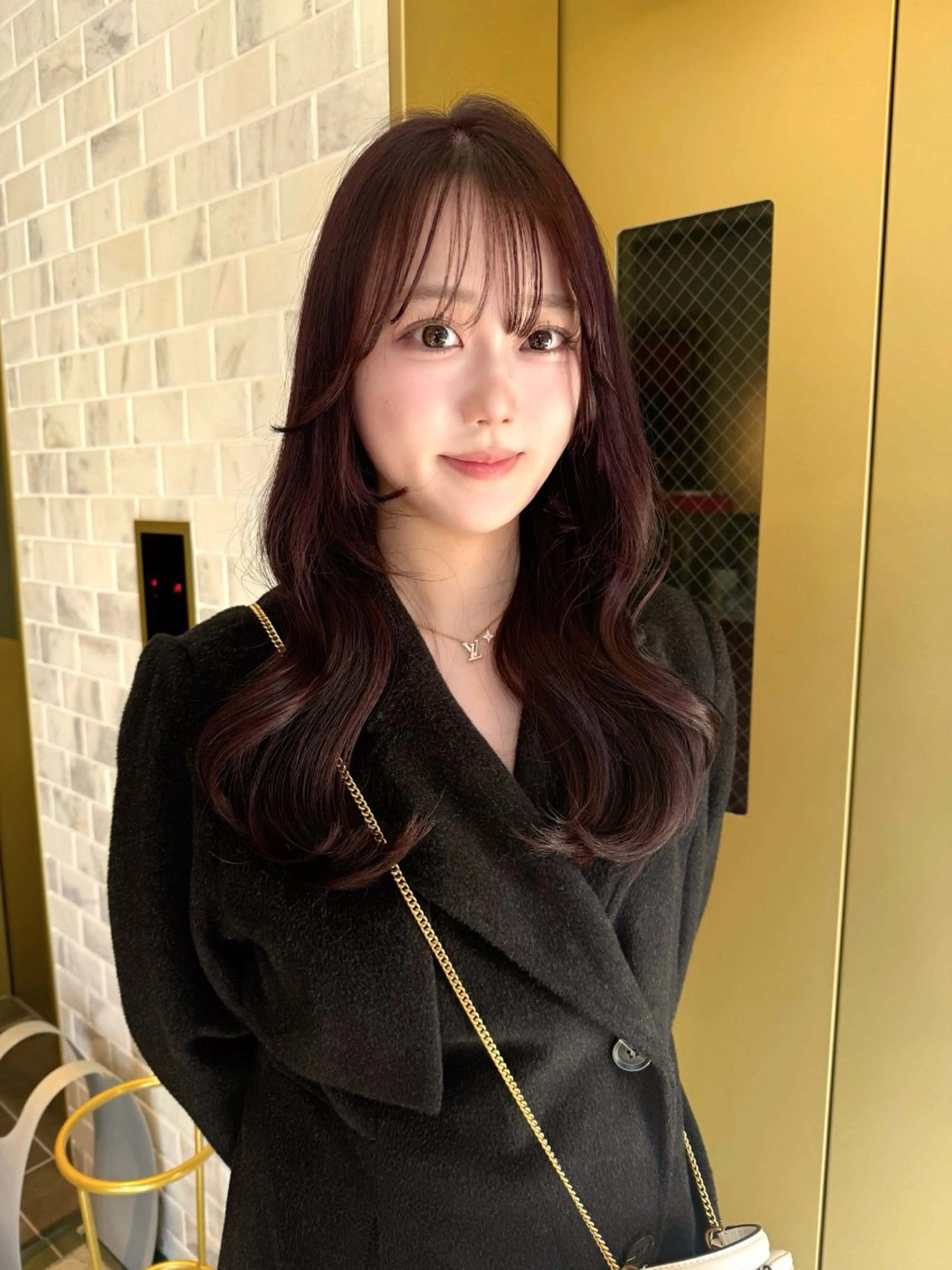 ロング カラー ブラウンカラー ピンクカラー ピンクブラウン カット ヘアカラー costes 今井芽依のヘアスタイル