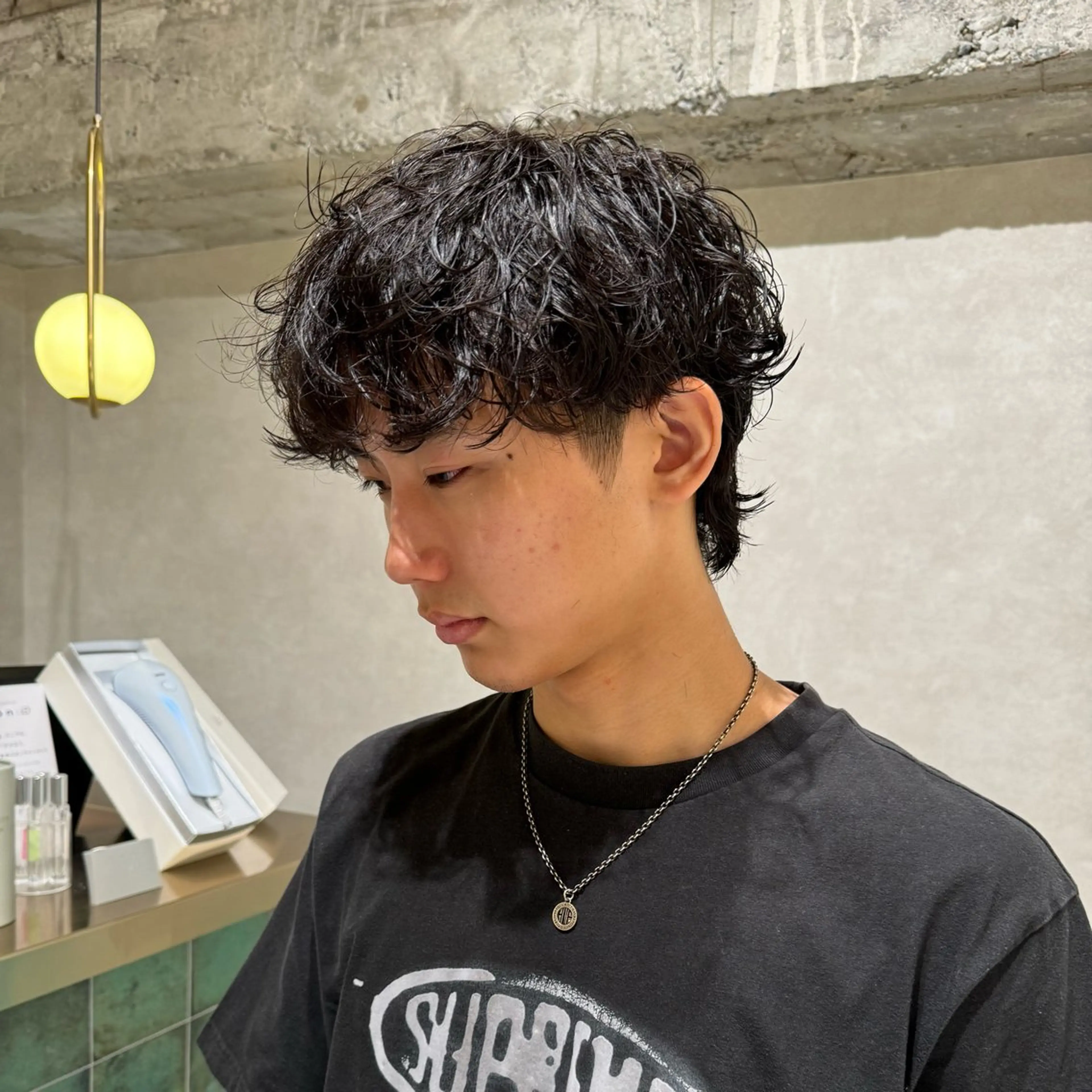 パーマ メンズ 新宿 韓国 シャドウパーマ 志龍のヘアスタイル