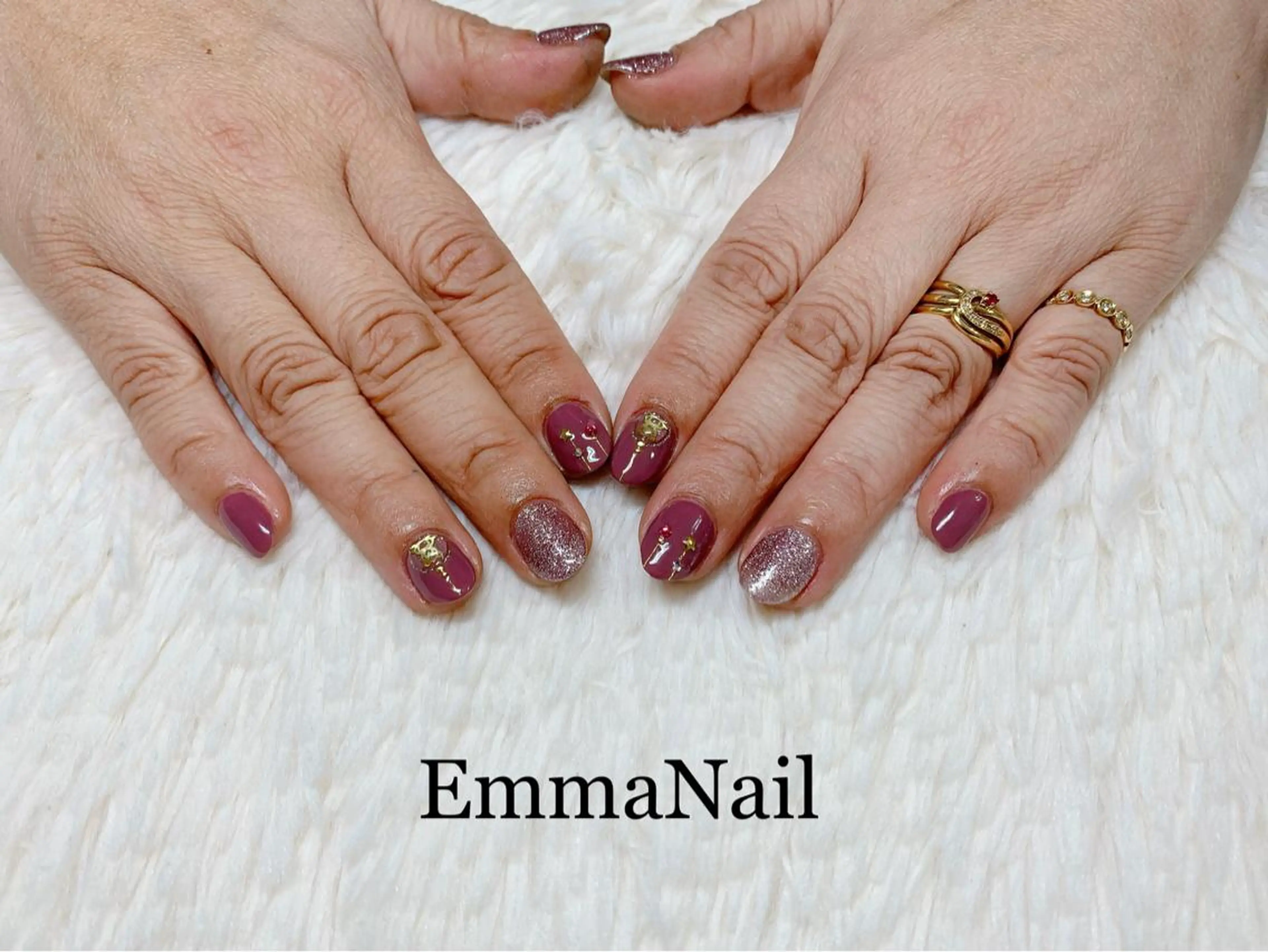 ネイル ジェルネイル 冬ネイル クリスマス ハンドネイル salon EM&A emiのネイルデザイン