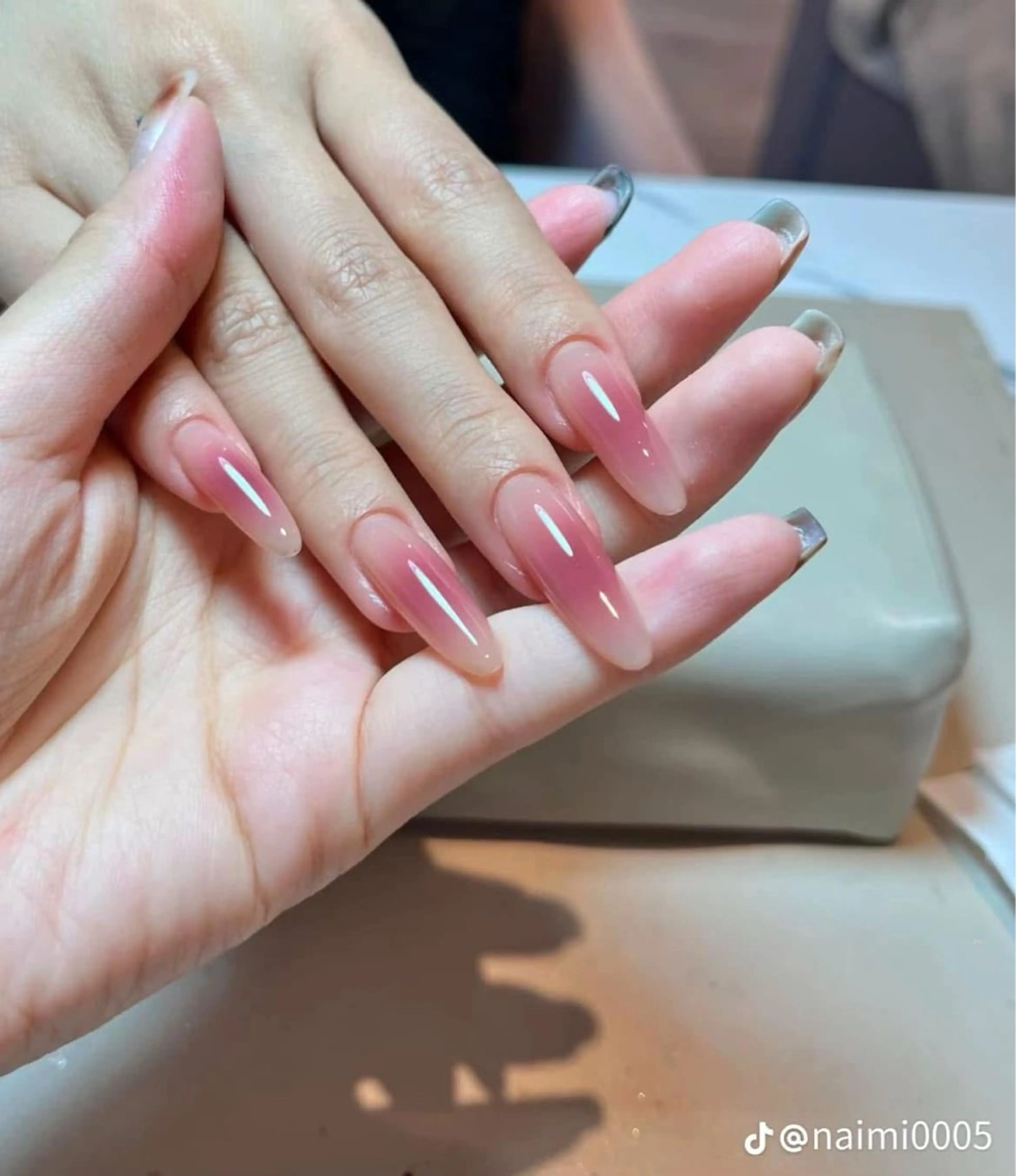 ネイル swan nail salon所属・Ami アミのネイルデザイン