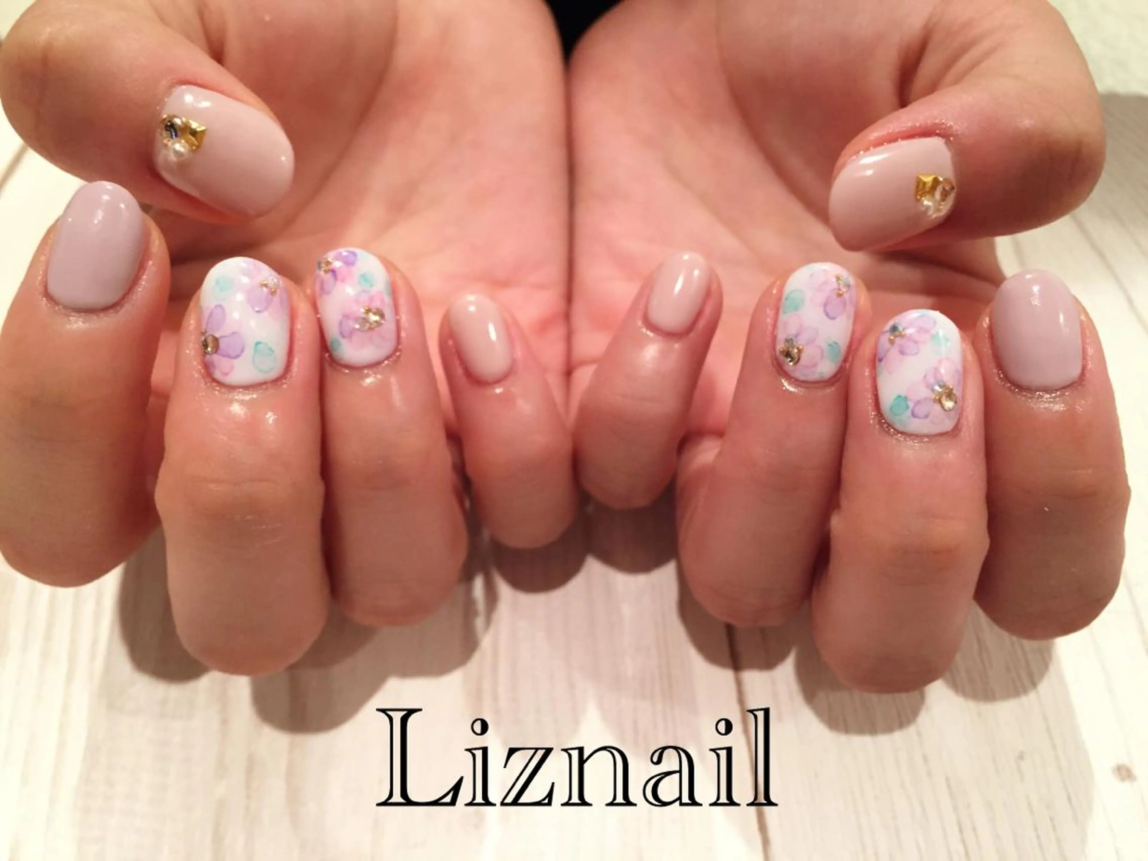 ネイル Rawr / saoriのネイルデザイン