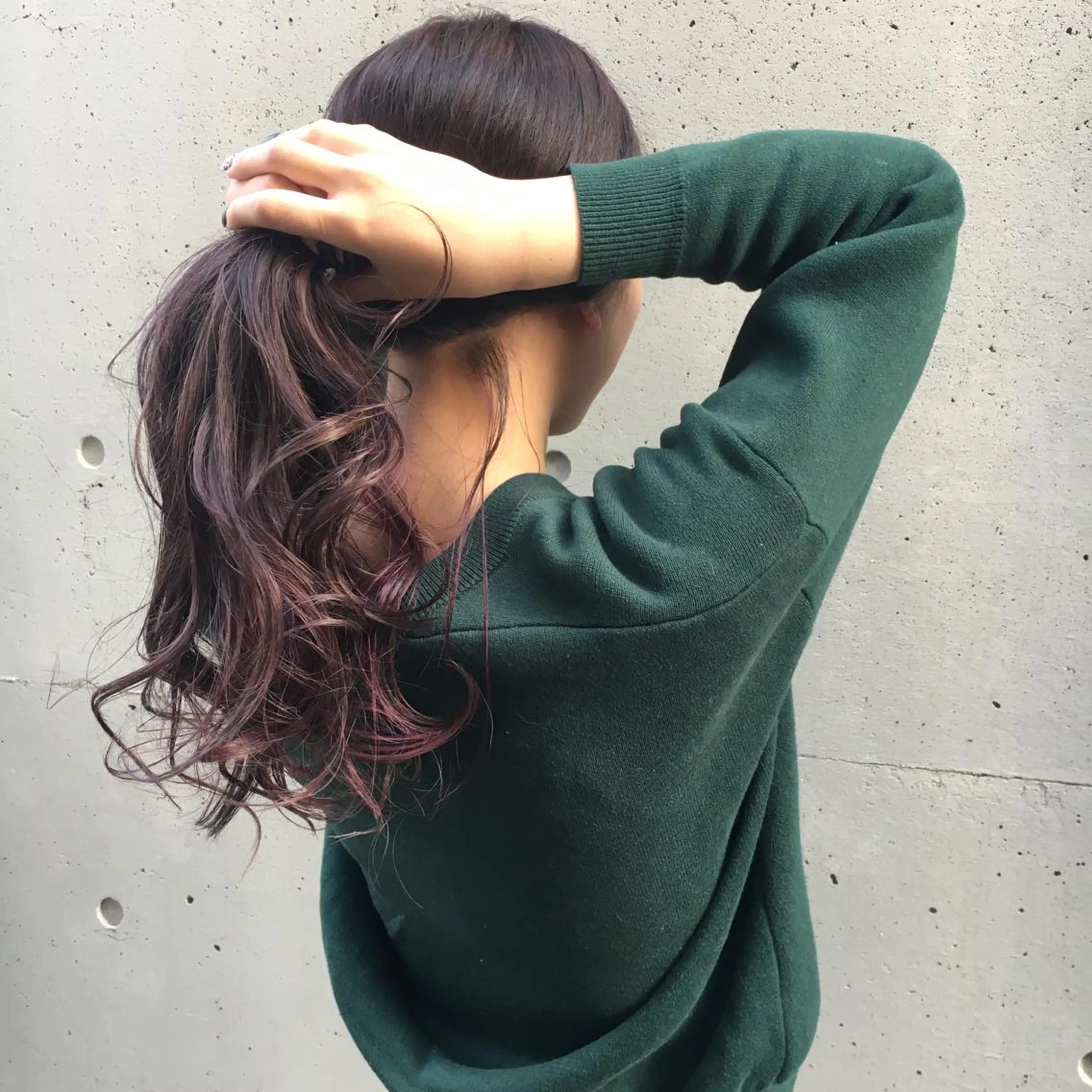 ロング カラー パーマ ヘアアレンジ キッズ マツエク・マツパ パープルカラー ロング Luela堅田所属・田中 裕士のヘアスタイル