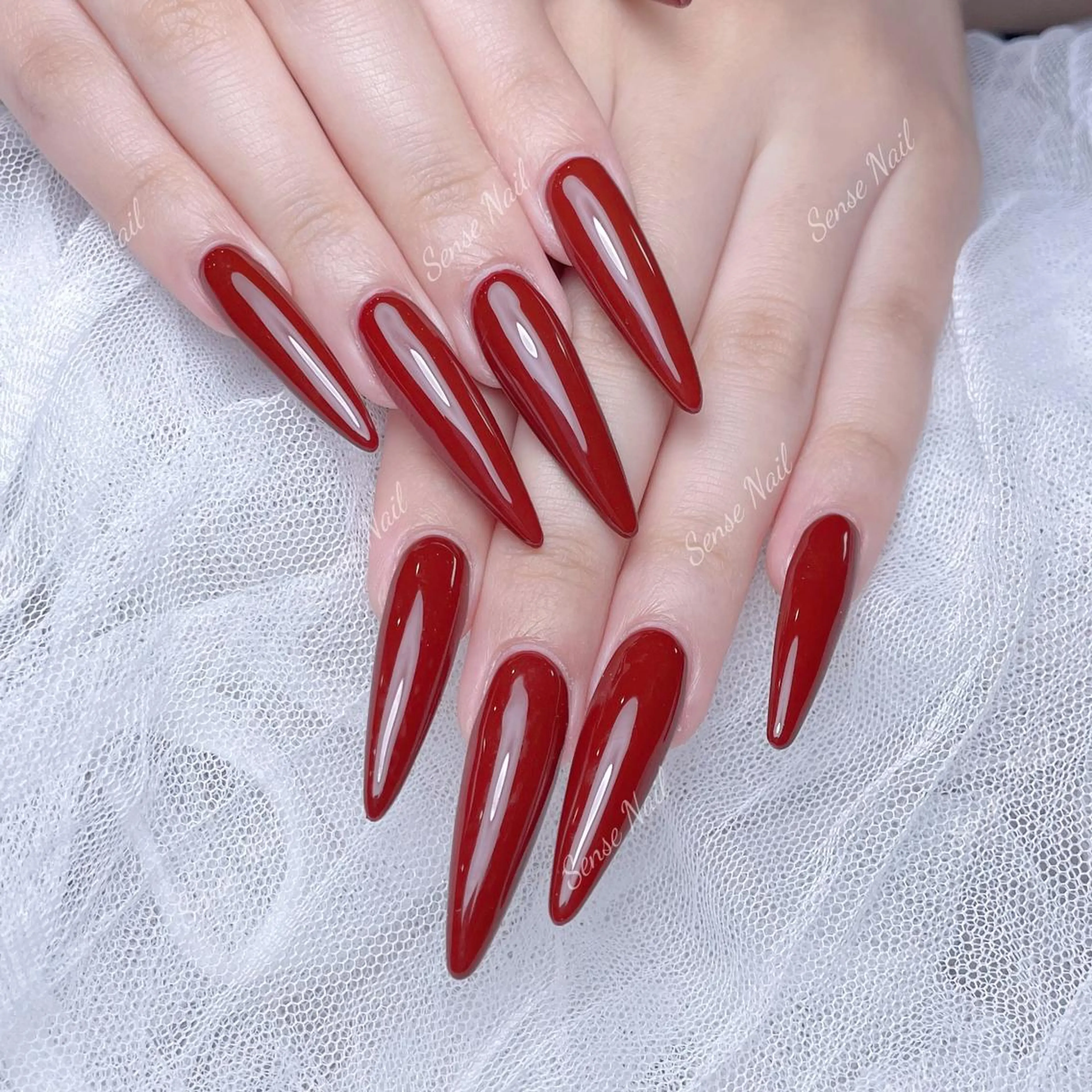 ネイル Queenie 🦋のネイルデザイン