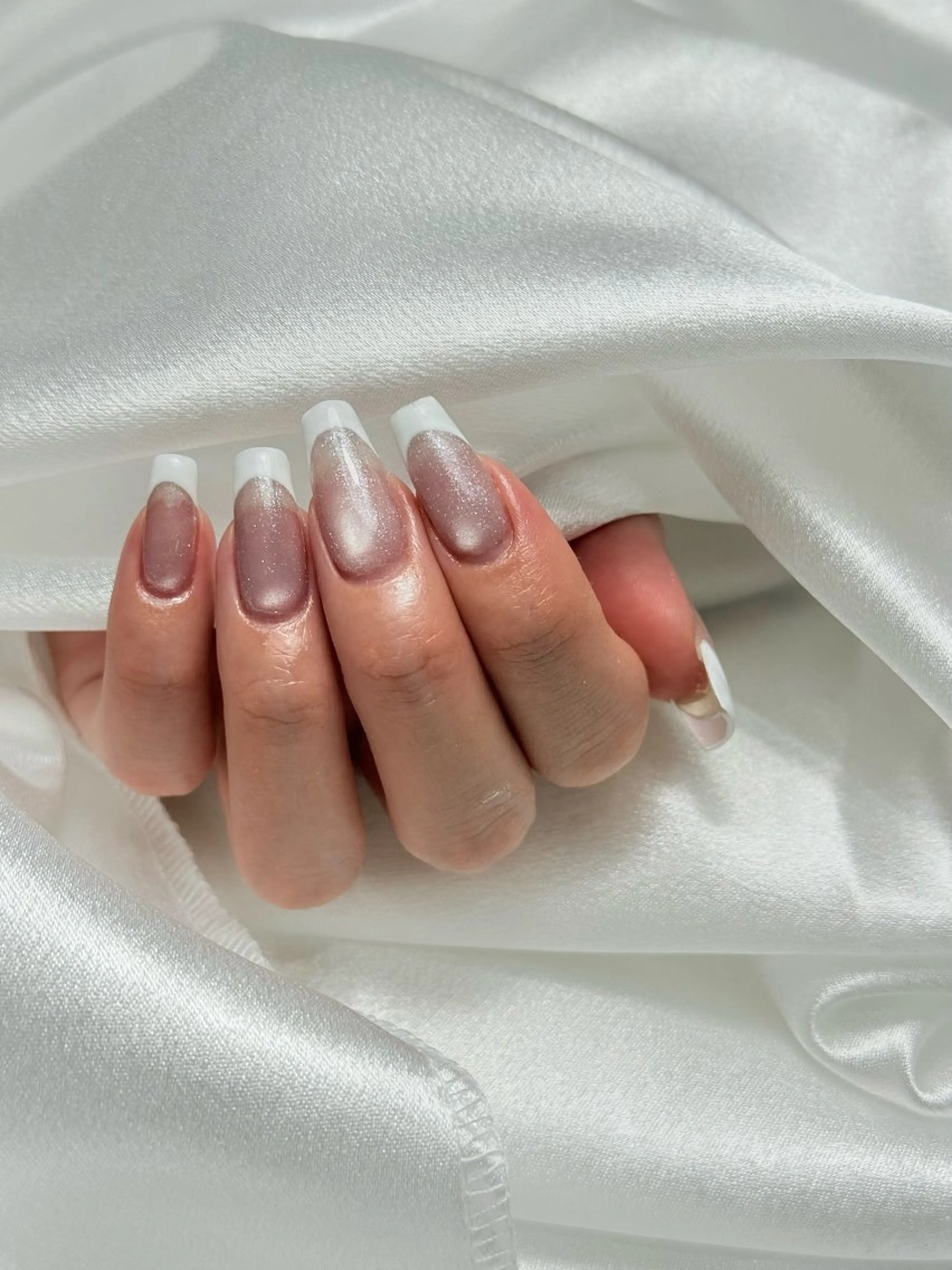 ネイル フレンチネイル マグネットネイル マグネットフレンチ Astéria nail salon所属・Astéria nail salonのネイルデザイン