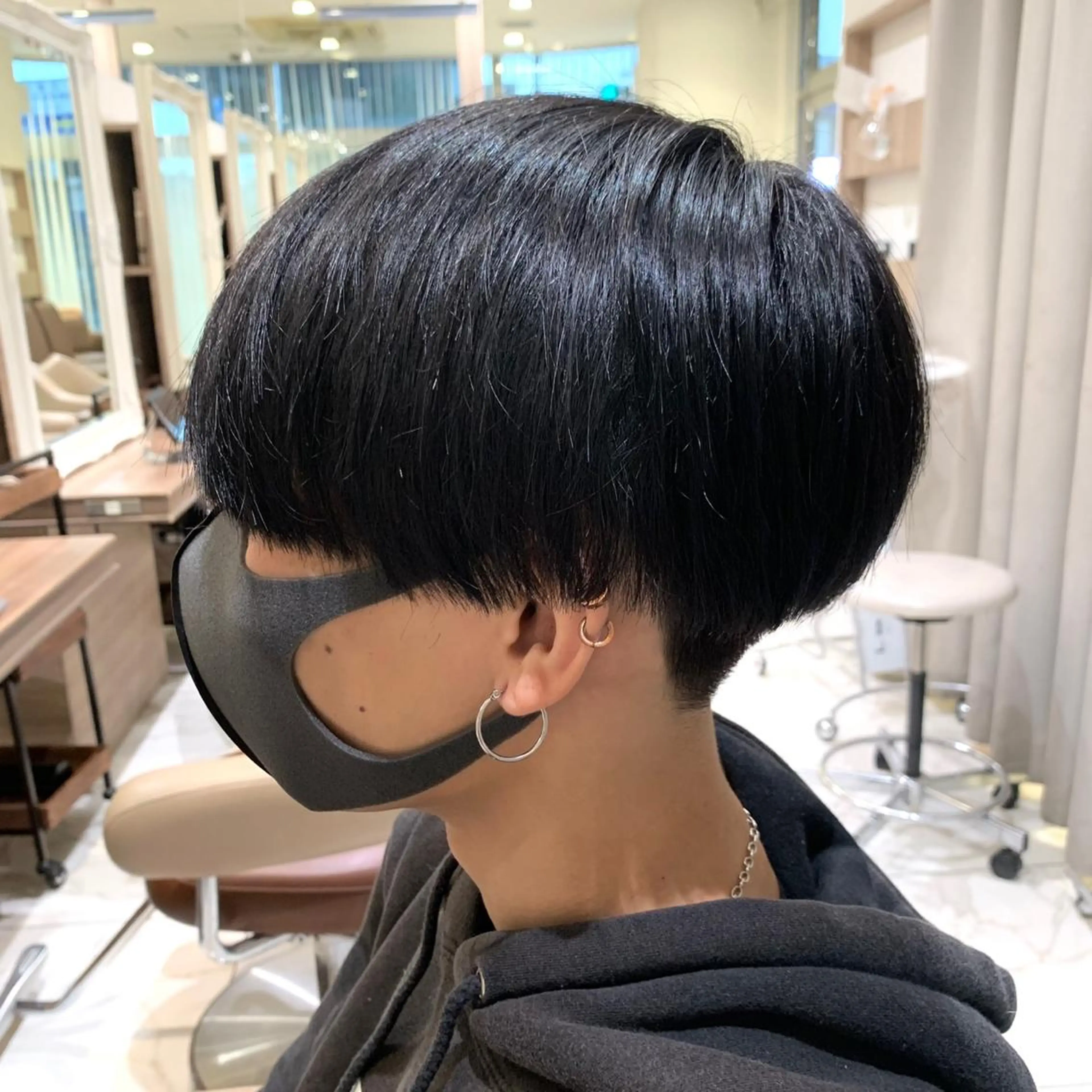 🔥メンズカット+ダウンパーマ🔥横orえり足ふくらみ気になる方に。浮きは生え癖なのでカットでは収まりませんの写真