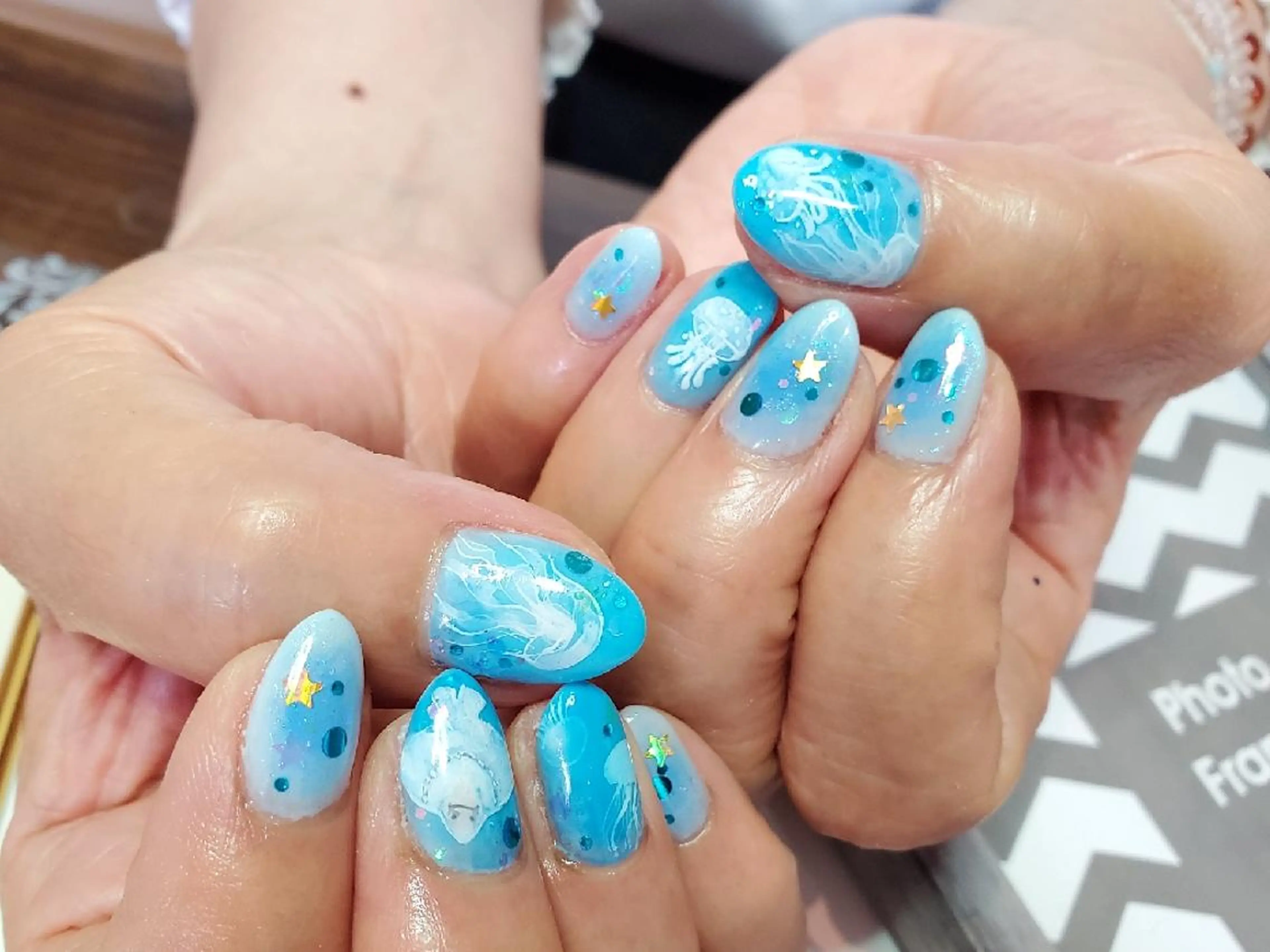 ネイル おで@ oderi_nailのネイルデザイン