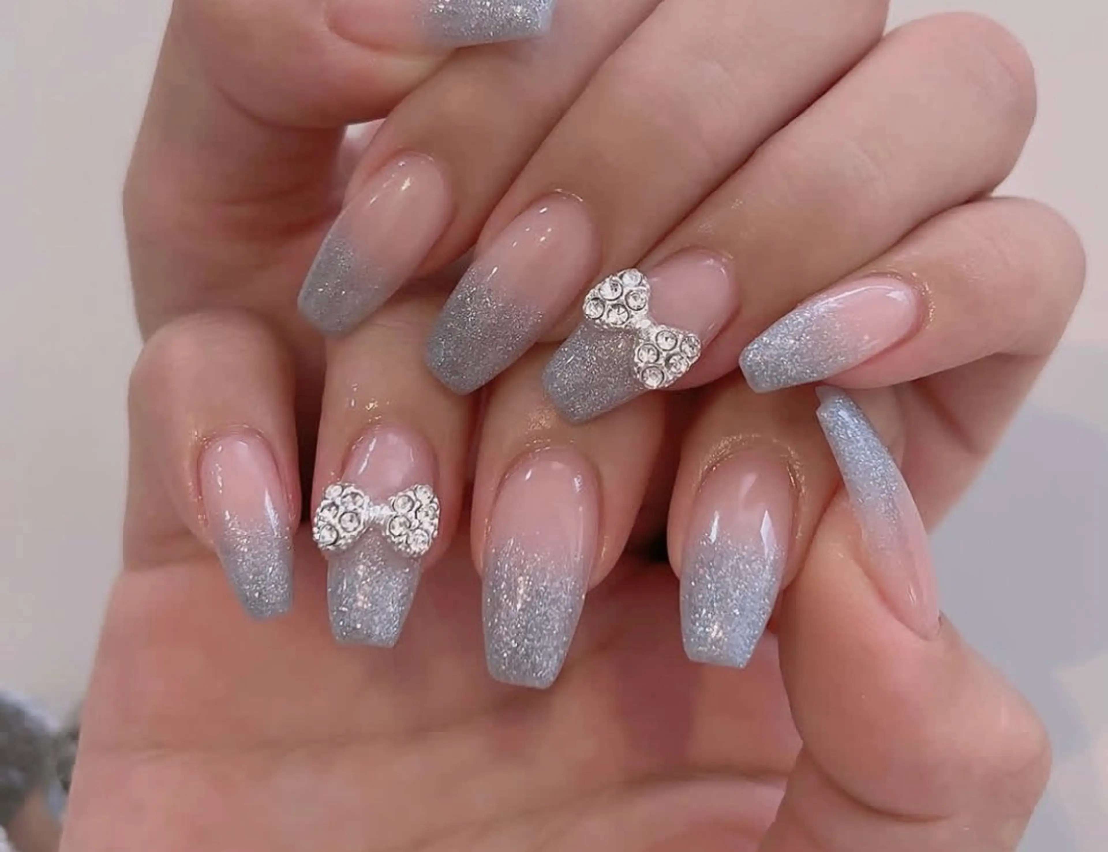 ネイル グラデーション ラメ(グリッター) ハンドネイル JISOO ANA.CHUOのネイルデザイン