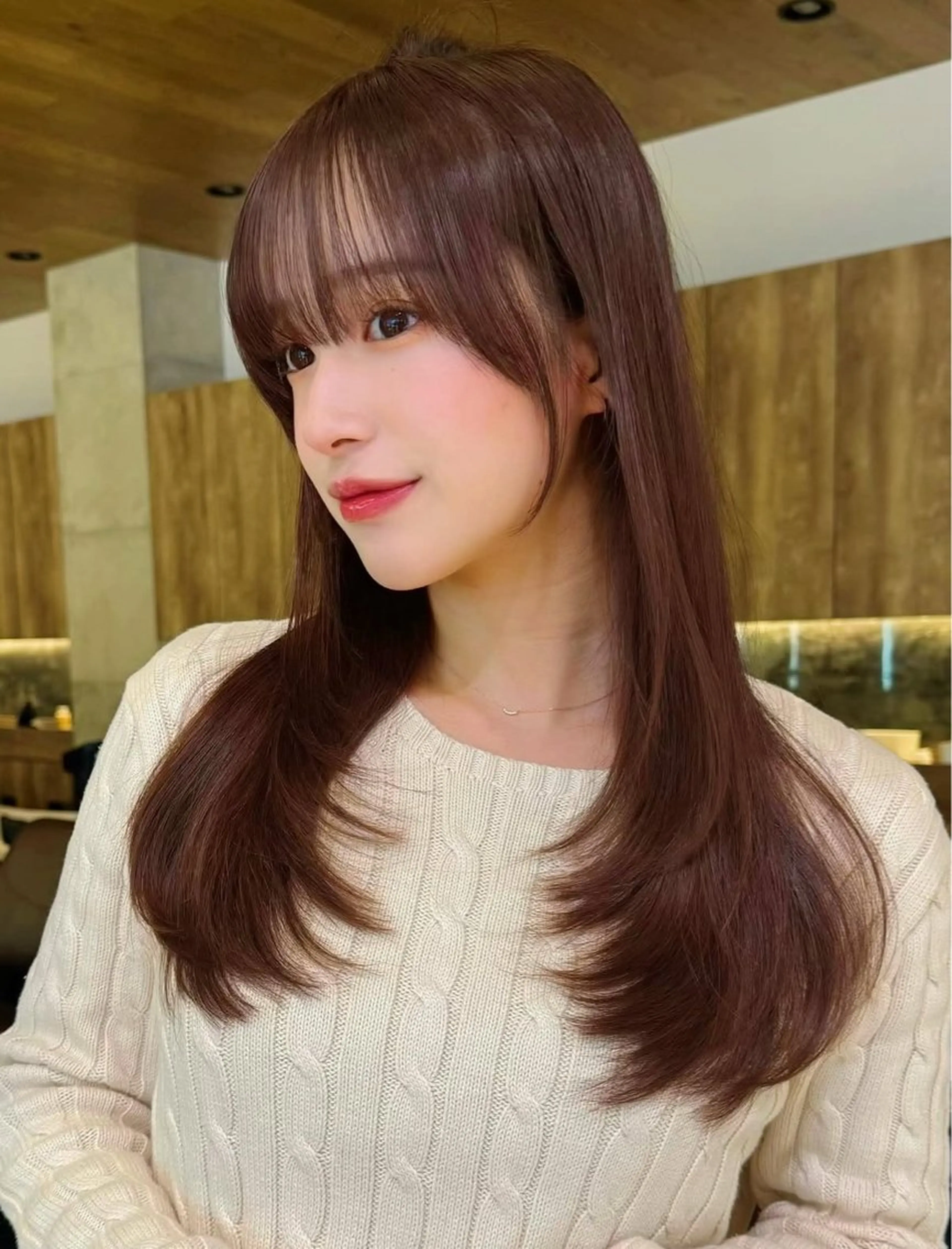 ロング レイヤーカット ローレイヤー カット ヘアカラー 雨宮 美月のヘアスタイル