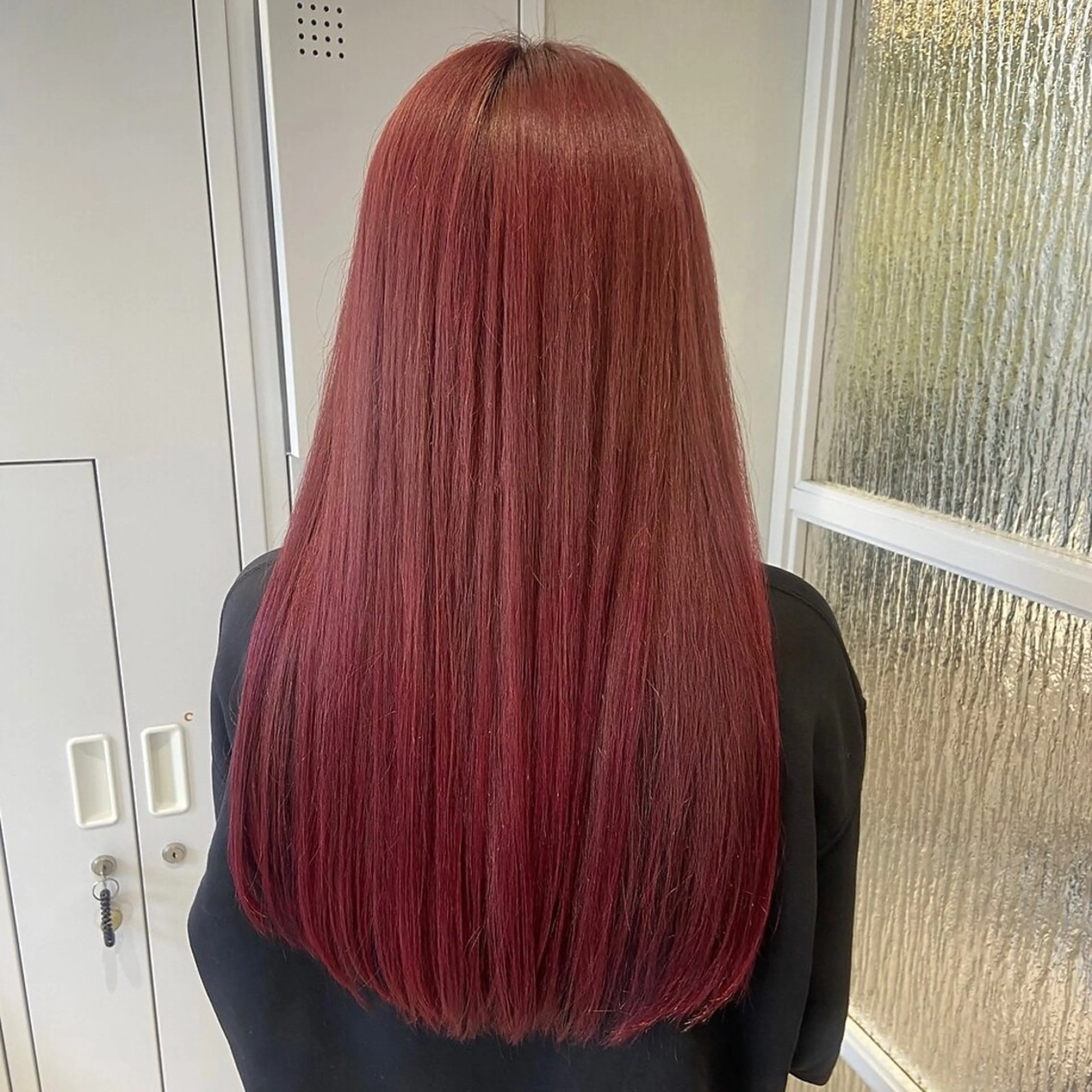 ロング カラー レッドカラー ロング ヘアカラー トリートメント 💖ブリーチ/暖色 𝐘𝐮𝐢💖のヘアスタイル