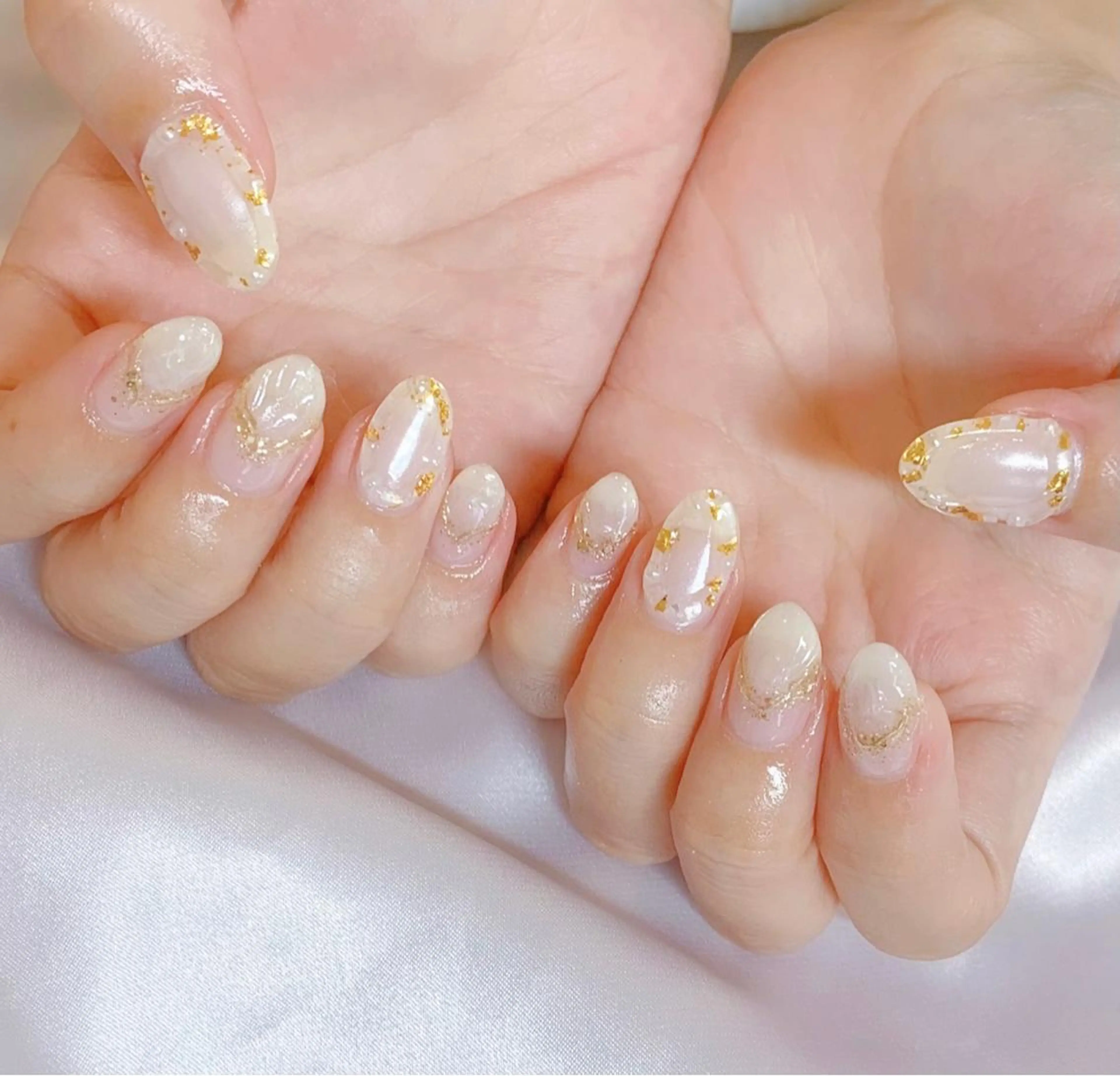 ネイル オーロラネイル フットネイル フレンチネイル ジェルネイル 韓国ネイル ハンドネイル ハンドケア 【ENサロン】 Rei🎀Nailのネイルデザイン