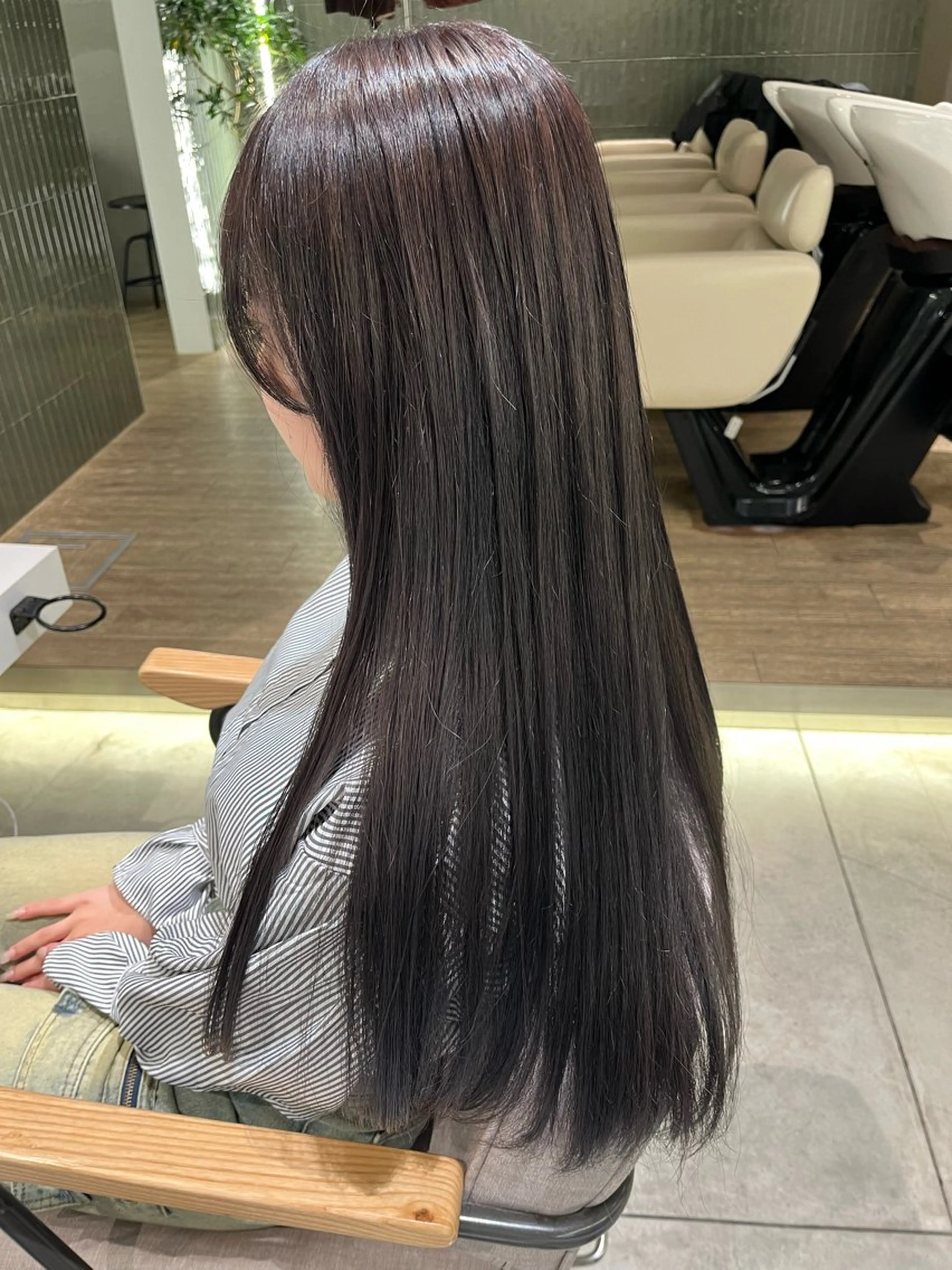 ロング 結衣/ 透明感カラー🎀のヘアスタイル