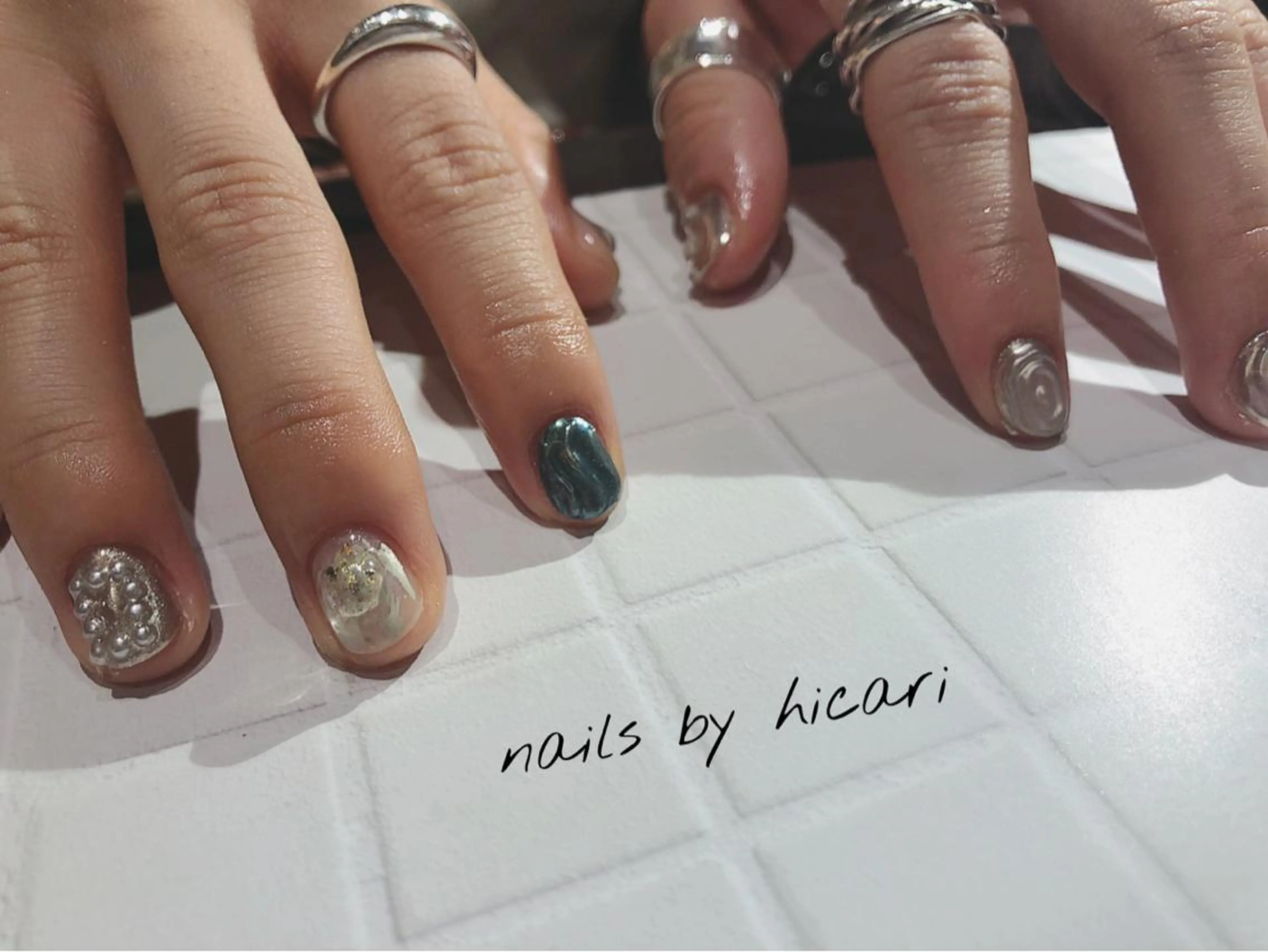 ショート カラー キッズ ネイル マツエク・マツパ ハンドネイル illum hicariのネイルデザイン