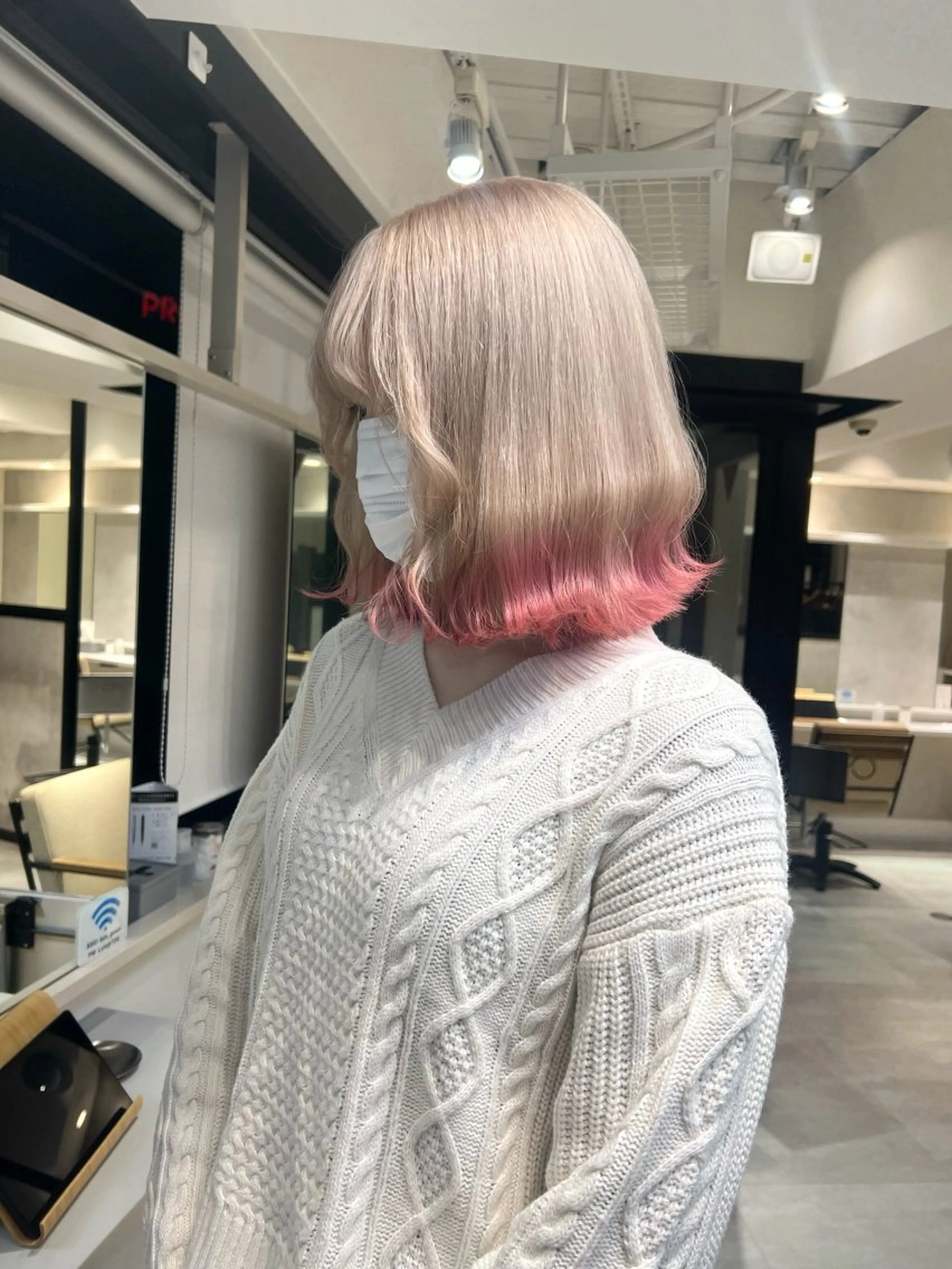 ミディアム デザイン🥇複雑履歴 ハイトーン特化のヘアスタイル