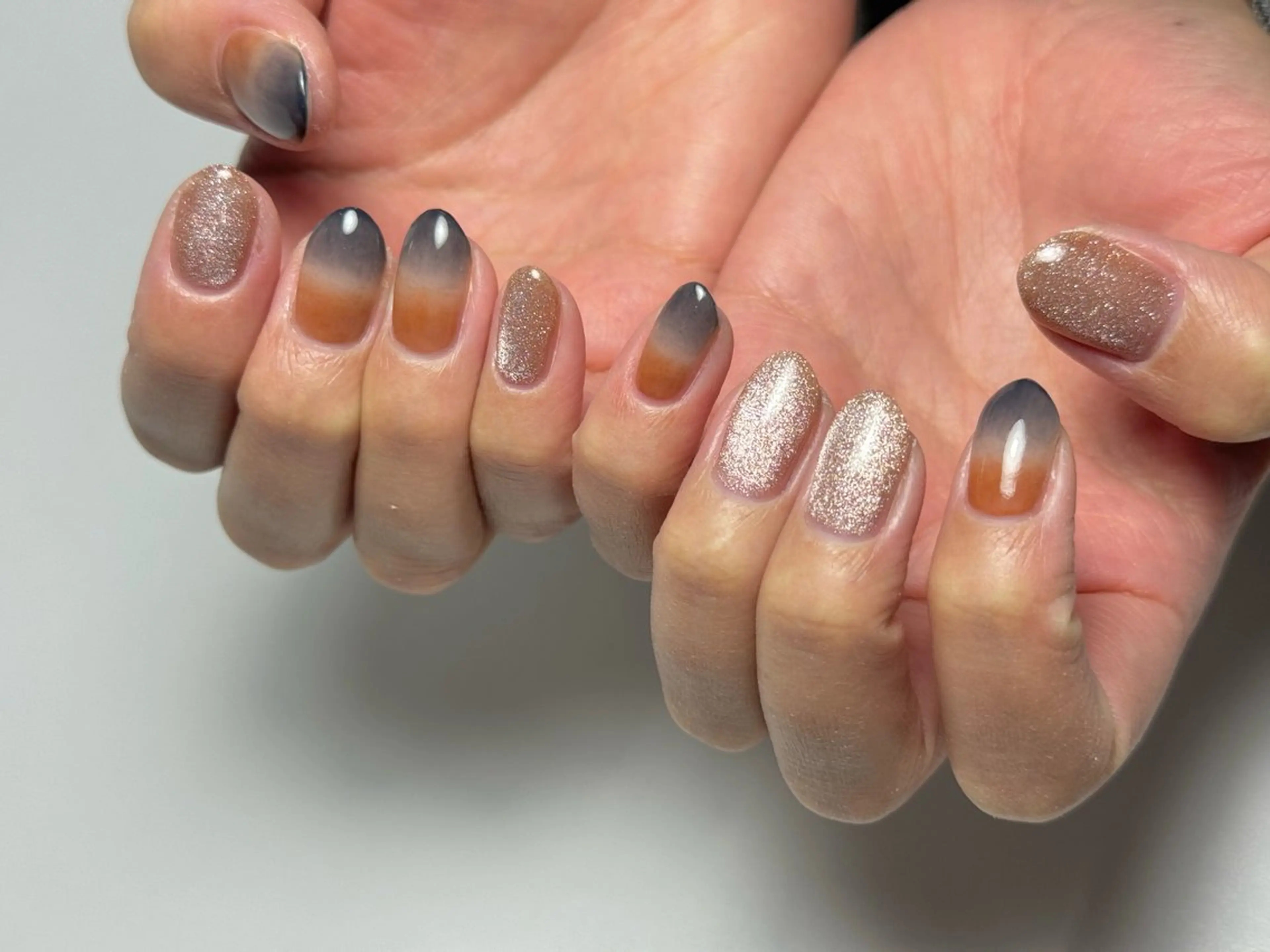 ネイル グラデーション マグネットネイル 白日-hakubi nail-のネイルデザイン