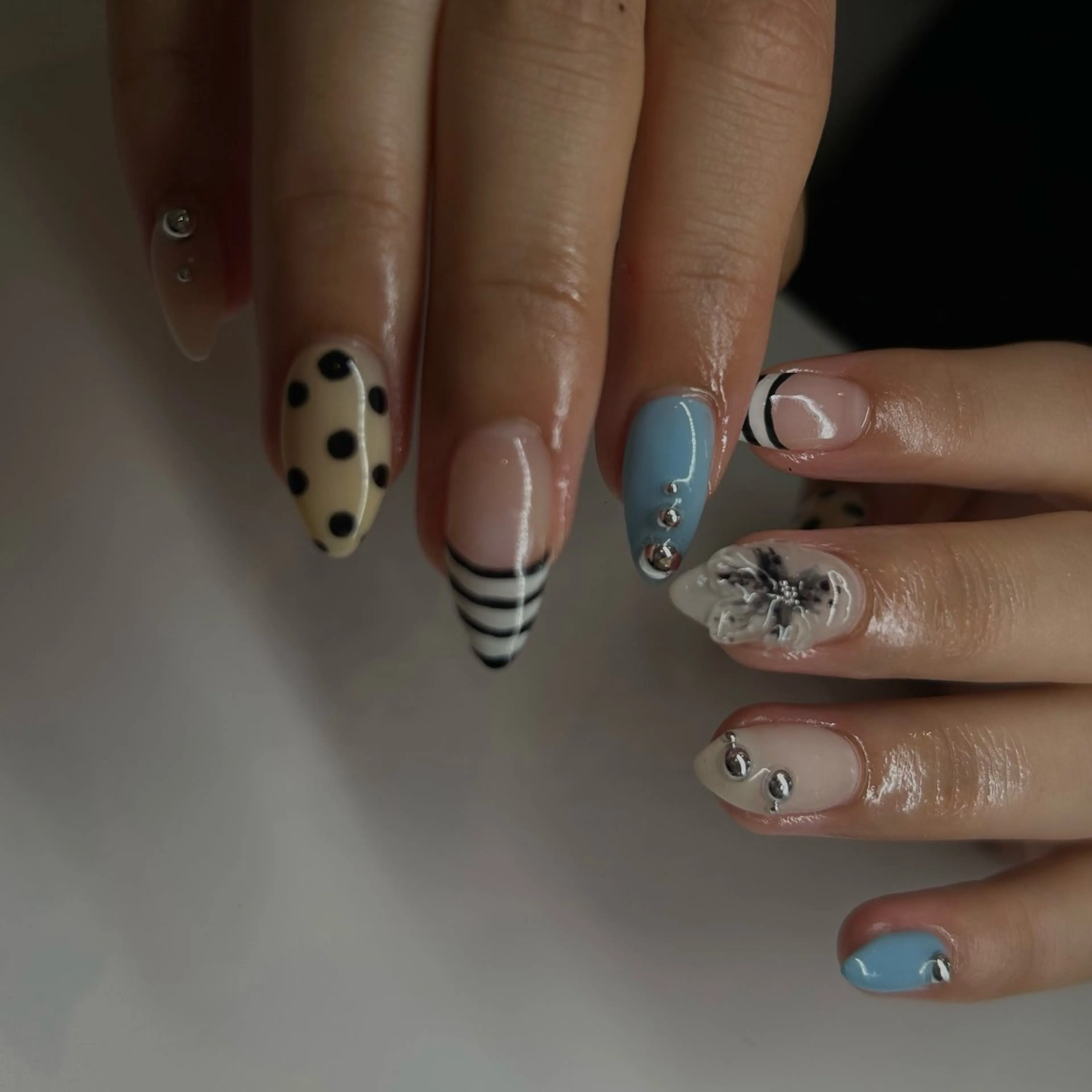 ネイル 持ち込み ハンドネイル Uzuki ／ROCCOnailのネイルデザイン