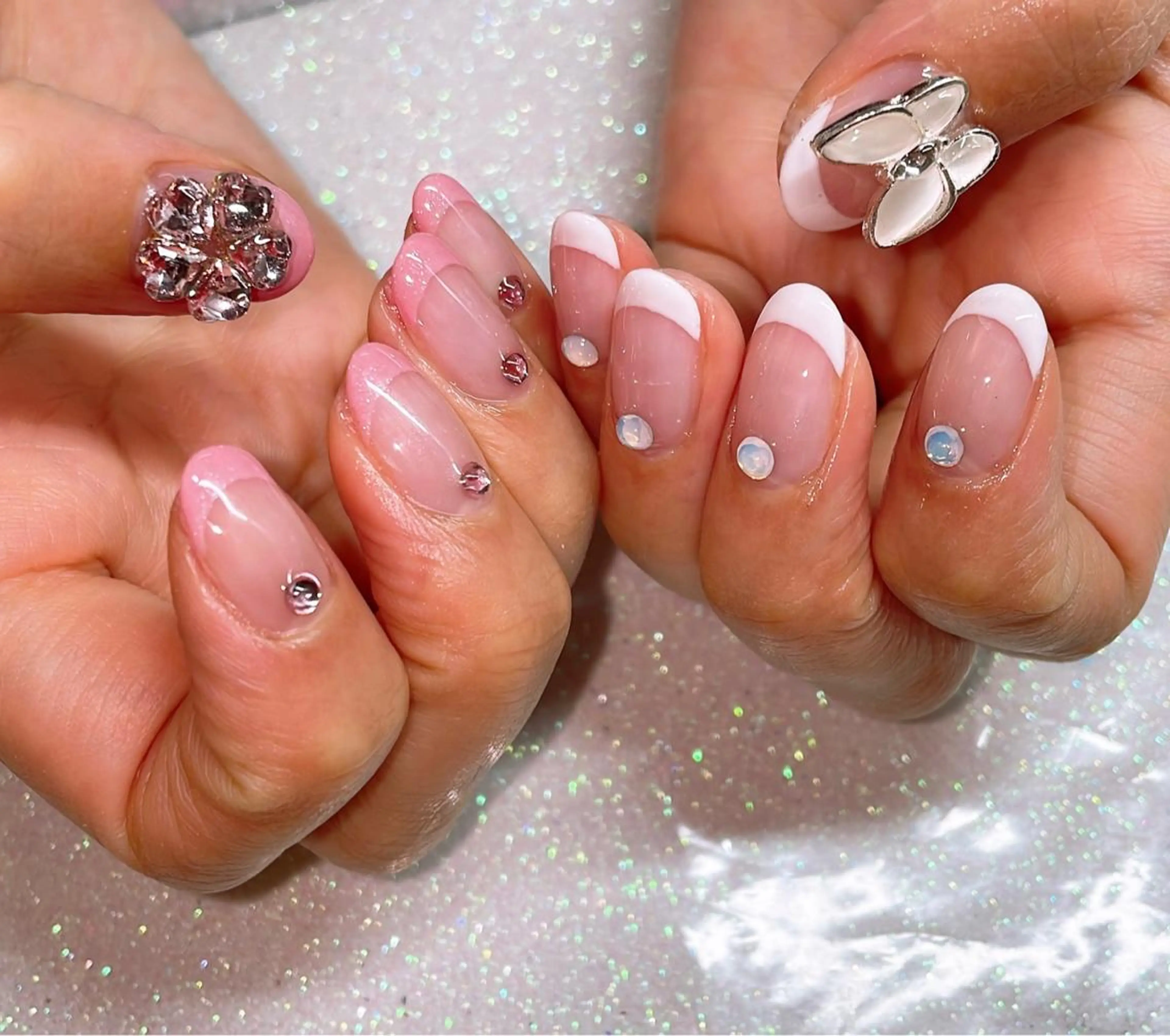 ネイル ハンドネイル VIERU 🌈🎀💖のネイルデザイン