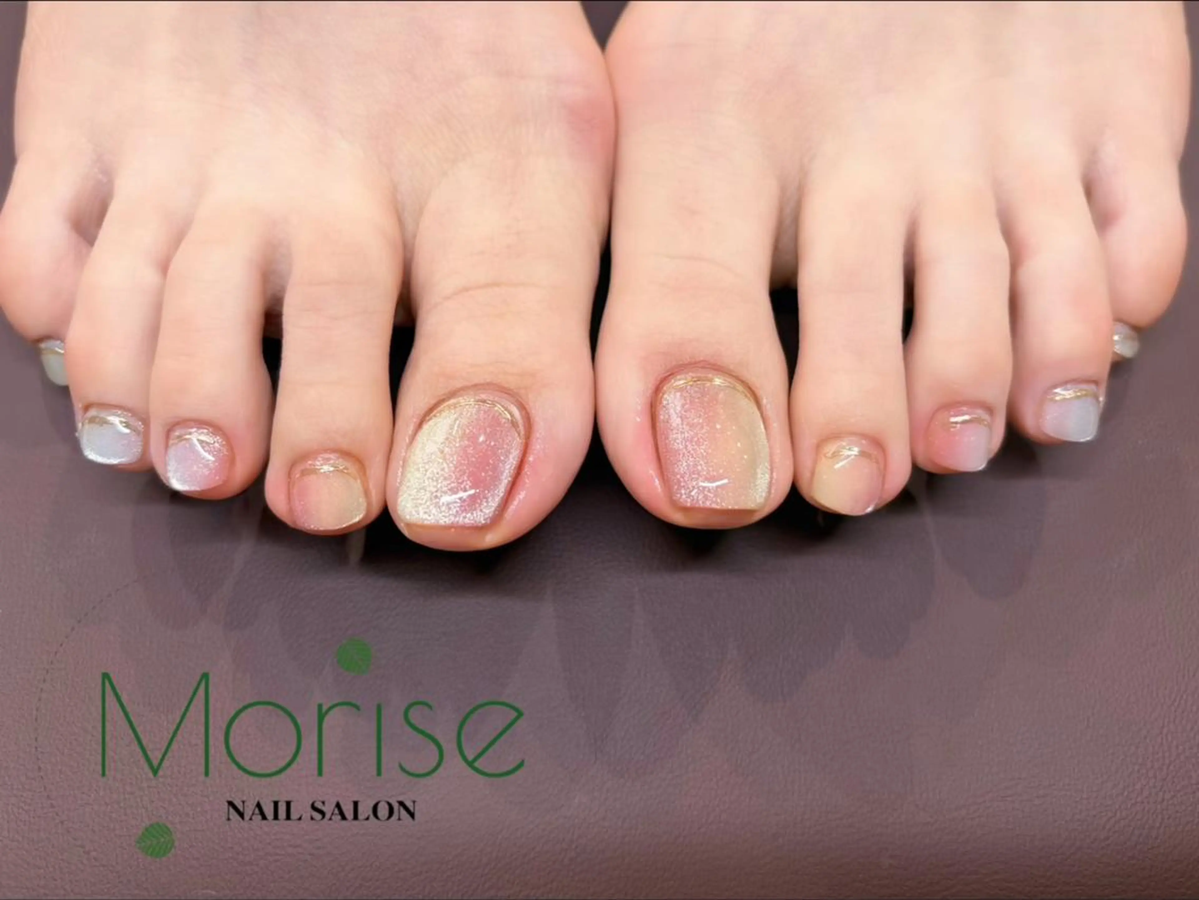 ネイル フットネイル フレンチネイル ジェルネイル ガラスフレンチ 韓国ネイル フットネイル ハンドケア MoriseNail 原宿店のネイルデザイン