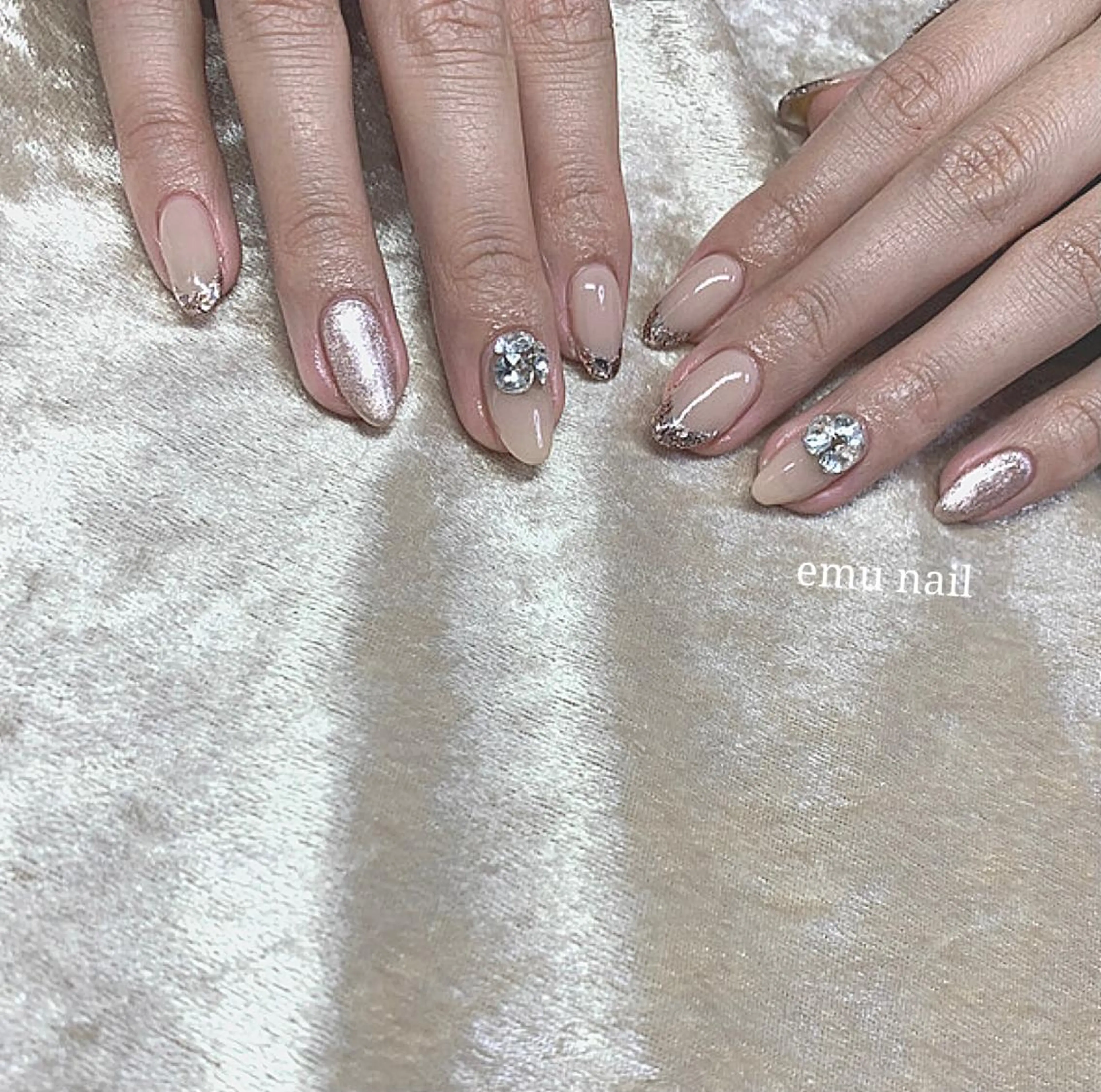 ネイル フレンチネイル 持ち込み ピンク ストーンネイル emu nailのネイルデザイン