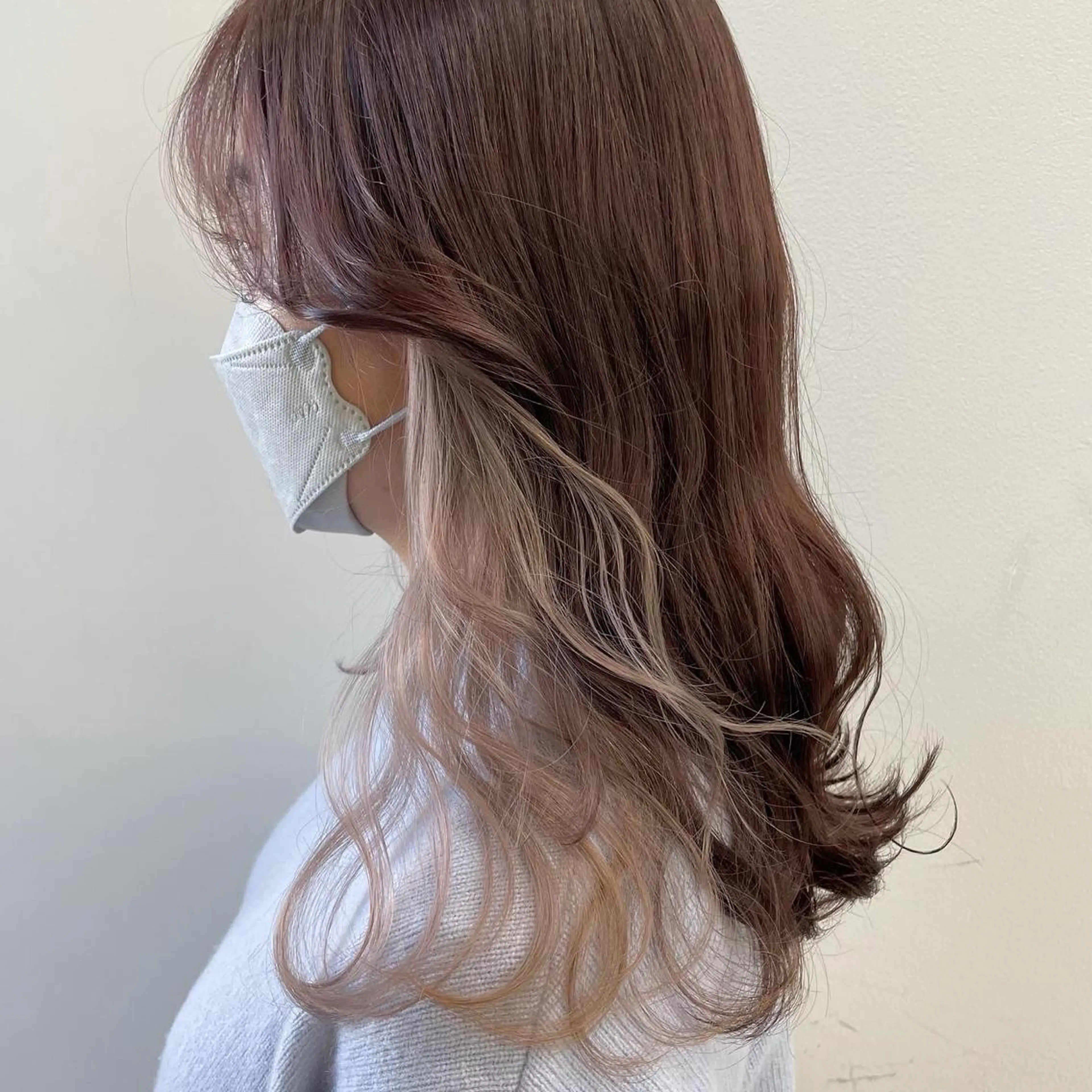 ミディアム カラー ヘアアレンジ 🦄インナーカラー 🦄貫井彩花のヘアスタイル