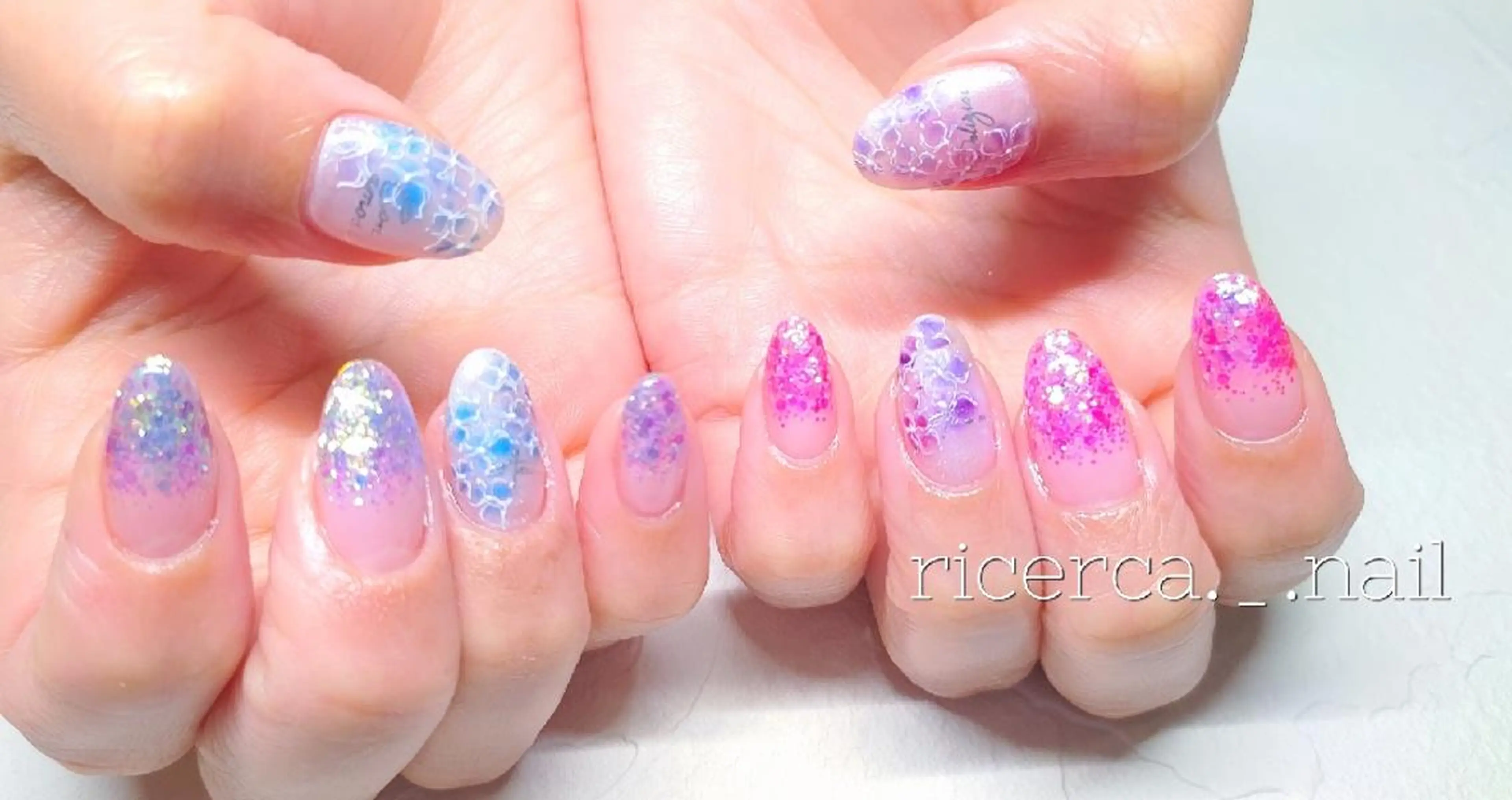 ネイル ブルー ジェルネイル グラデーション ホログラムネイル ラメ(グリッター) ricerca._. nail ちゃこのネイルデザイン