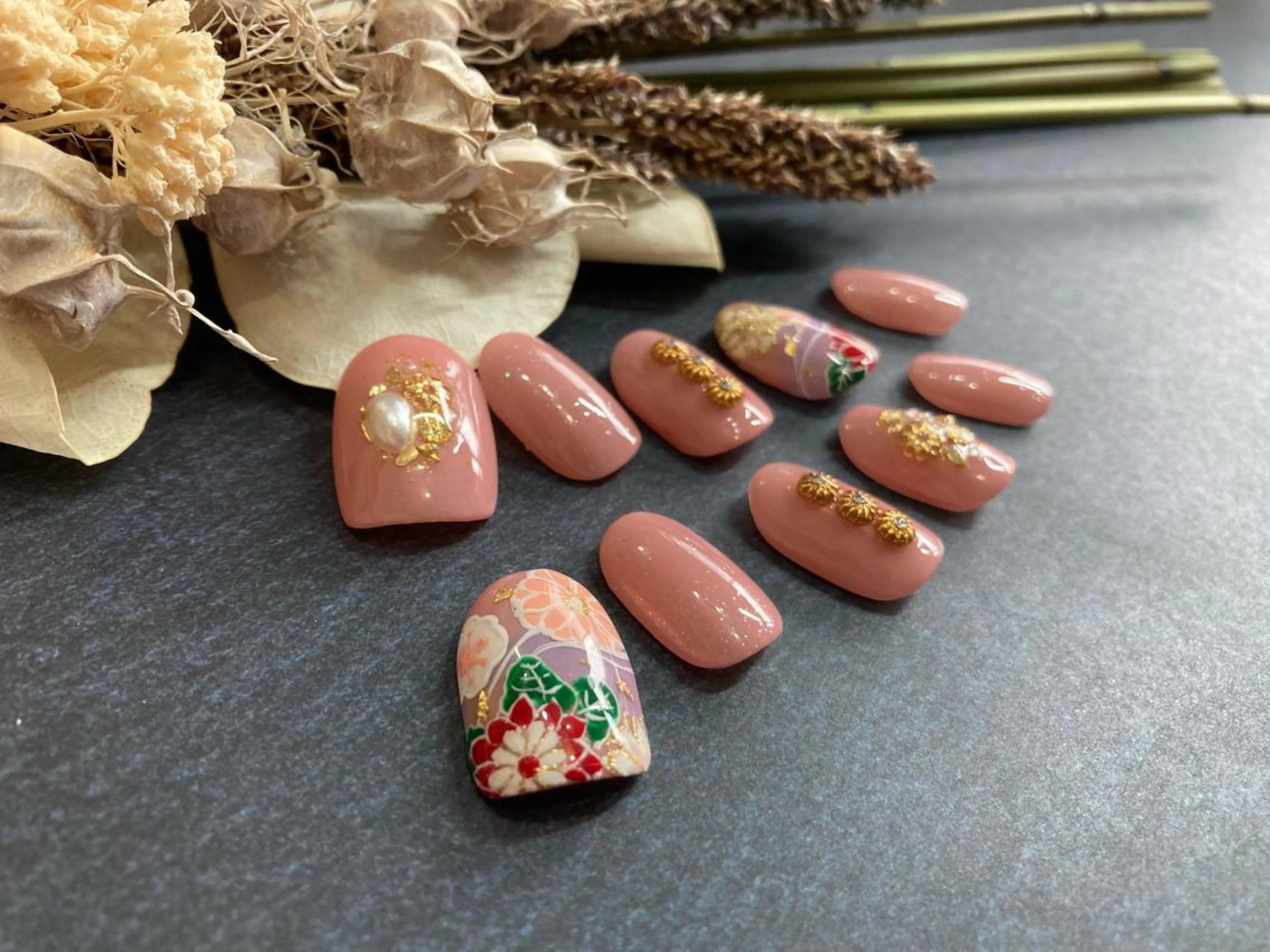 ネイル ネイルチップ Min2nailプライベートサロン&ネイルスクール所属・花 みきのマツエク・マツパデザイン