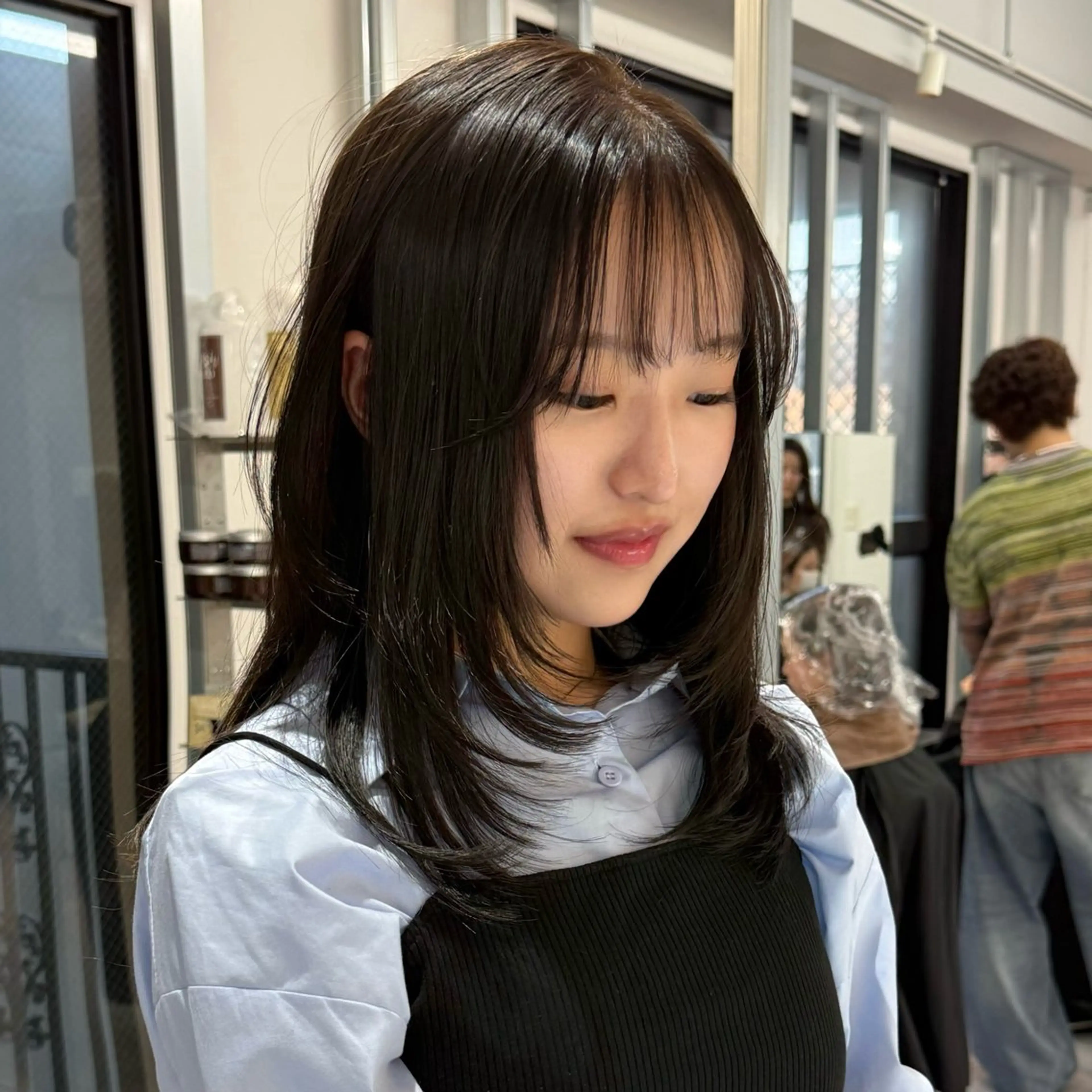 ミディアム ミディアムレイヤー レイヤーカット カット ヘアカラー 鍋田/ vivie/ 縮毛矯正／レイヤーのヘアスタイル