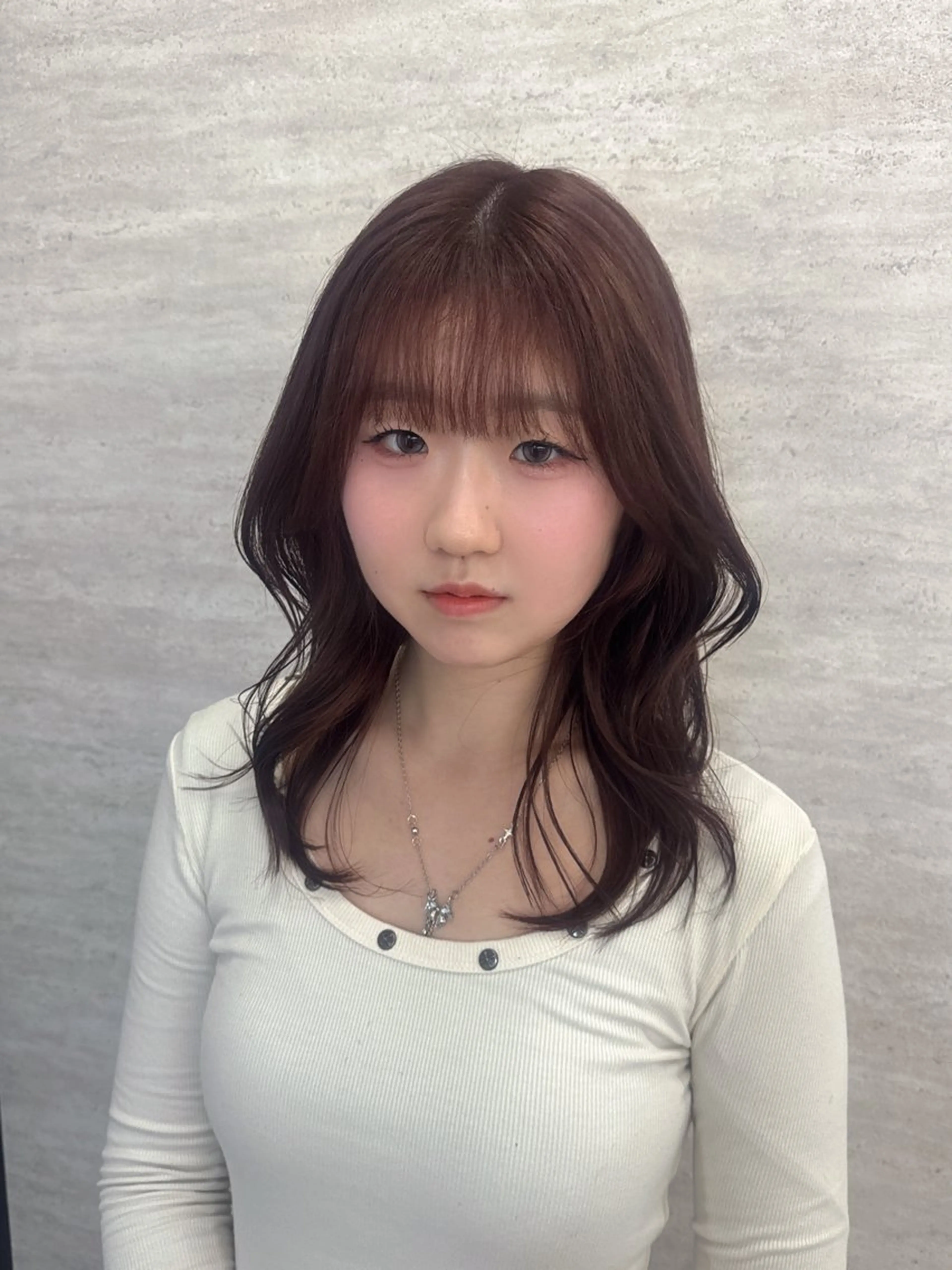 ミディアム カラー ヘアアレンジ ヘアカラー トリートメント 韓国レイヤーカット/ 儚げカラーチナツのヘアスタイル